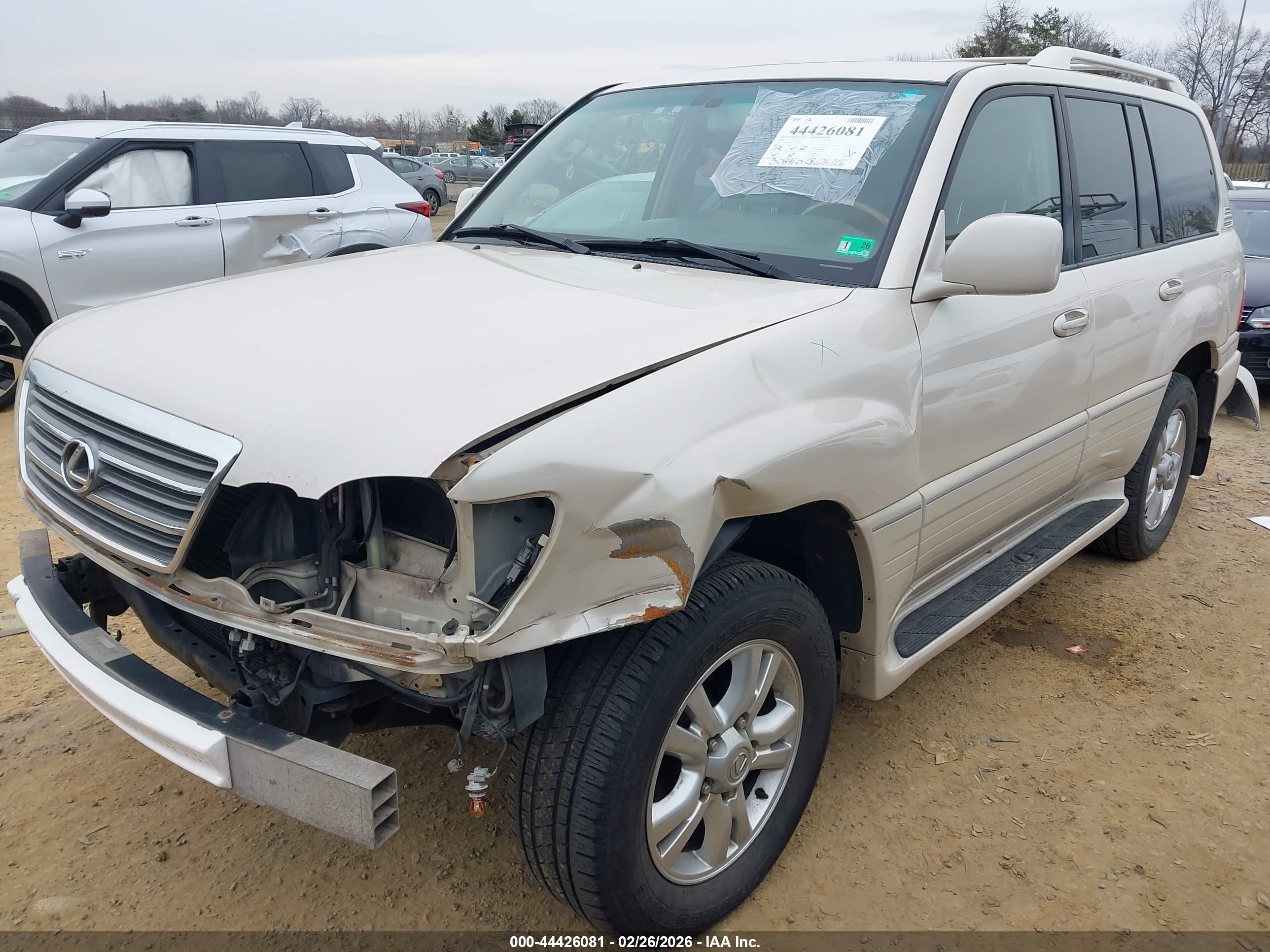 2005 Lexus Lx 470   Cream vin: JTJHT00W053554902