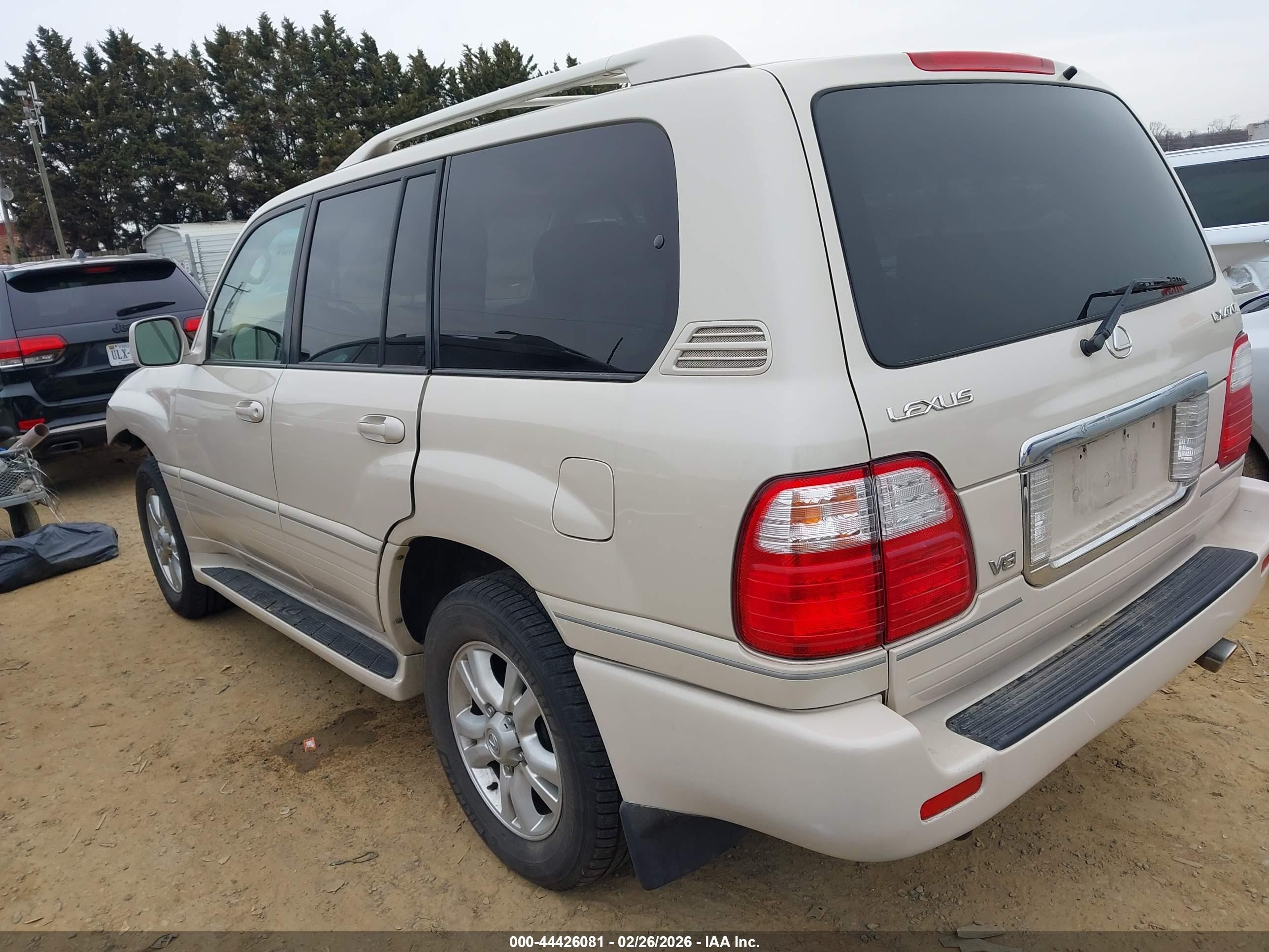 2005 Lexus Lx 470   Cream vin: JTJHT00W053554902