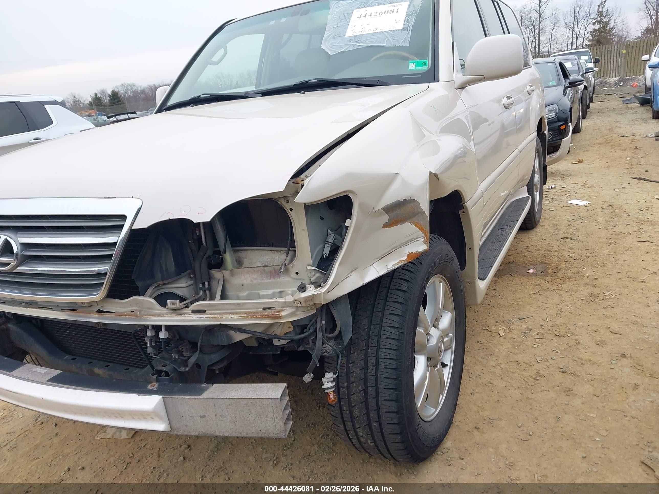2005 Lexus Lx 470   Cream vin: JTJHT00W053554902