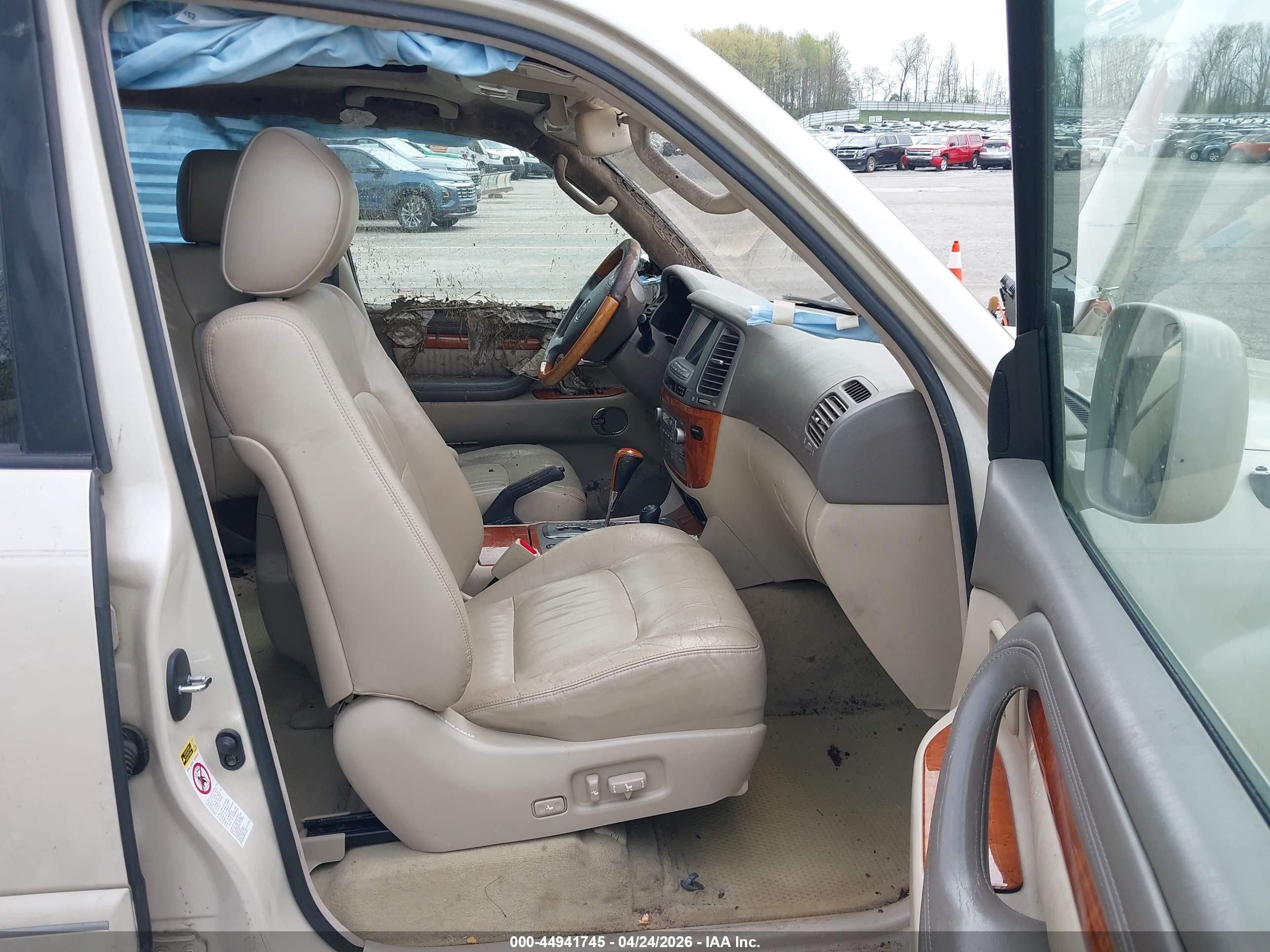 2005 Lexus Lx 470   Cream vin: JTJHT00W053555435