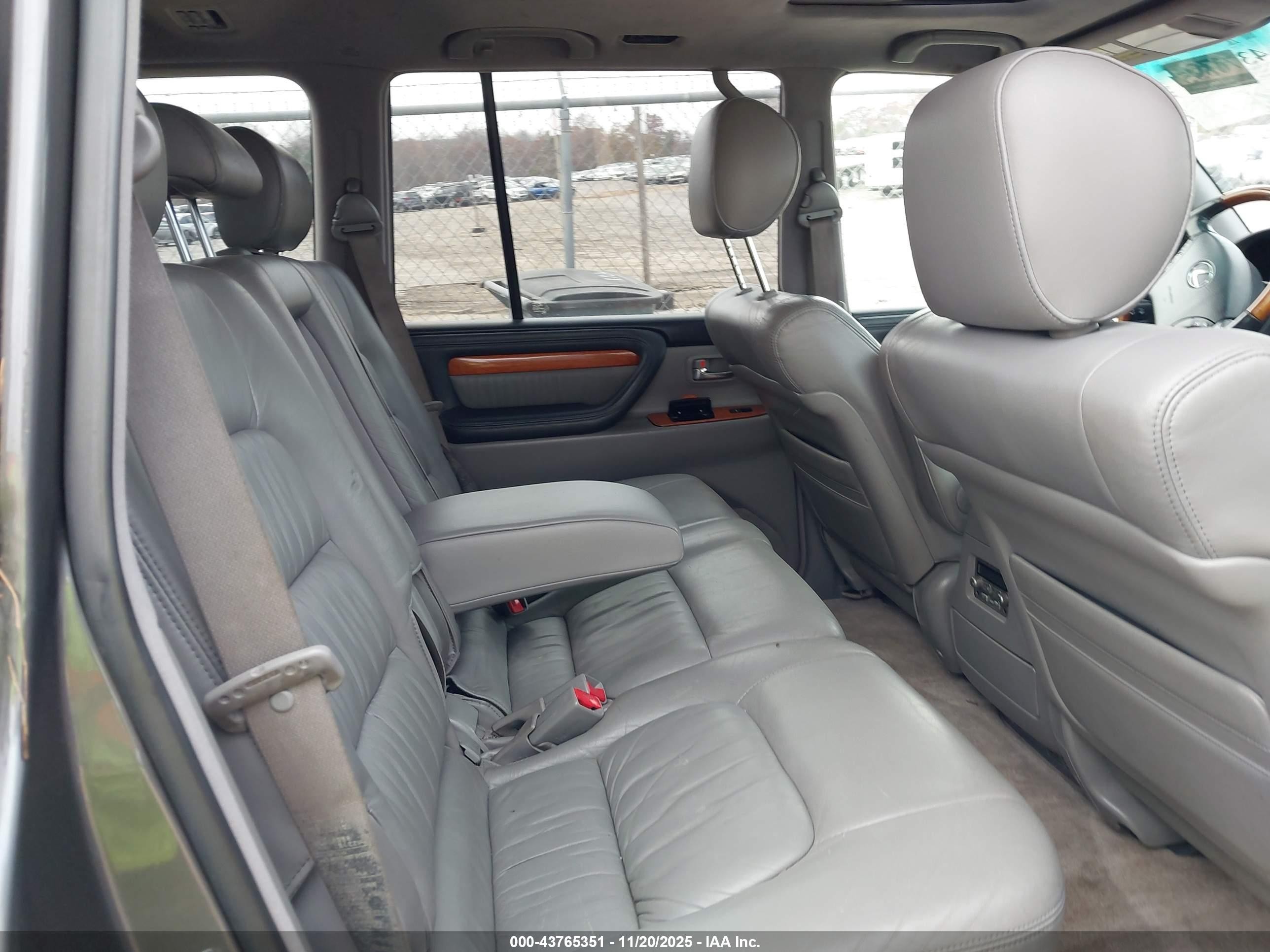 2006 Lexus Lx 470   Gray vin: JTJHT00W064018771