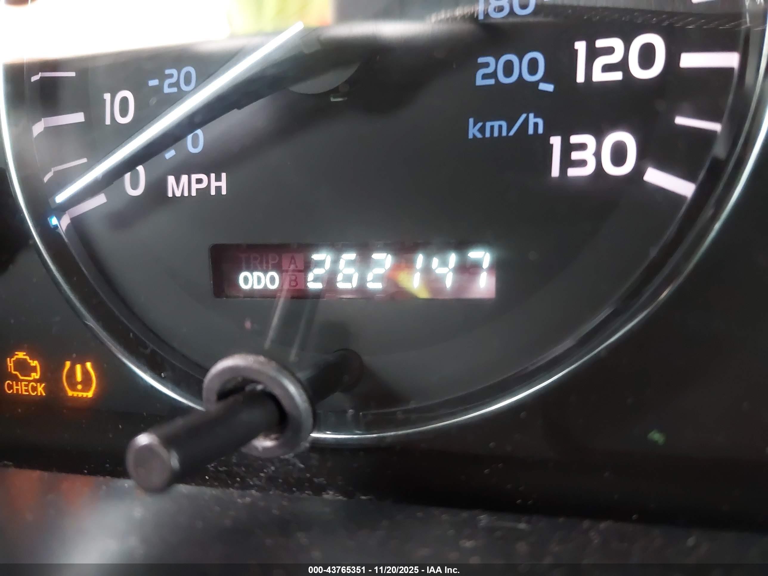 2006 Lexus Lx 470   Gray vin: JTJHT00W064018771
