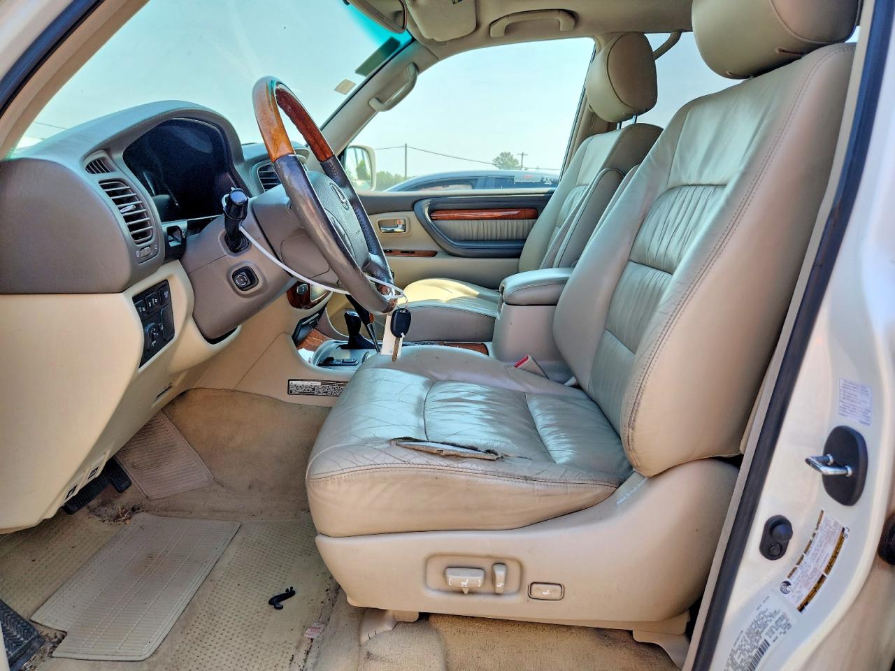 2005 Lexus Lx 470 White vin: JTJHT00W153551782