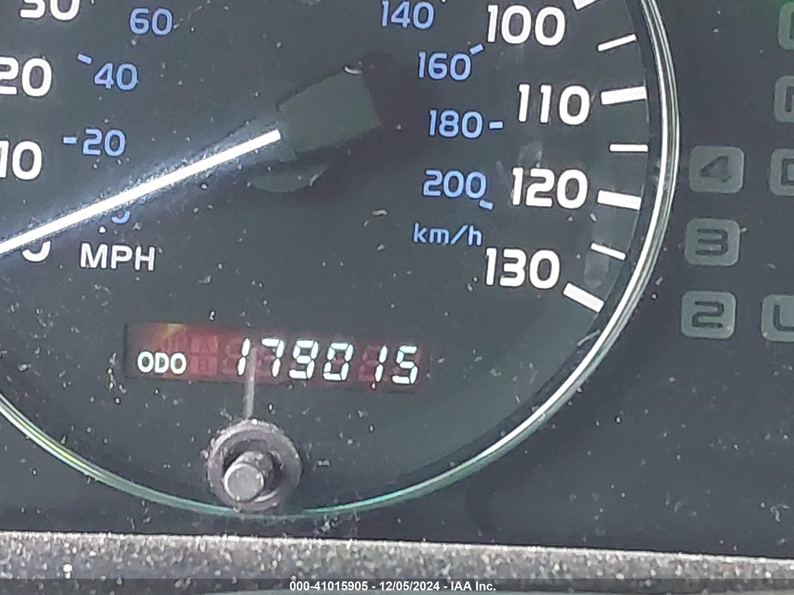 2005 Lexus Lx 470   Gray vin: JTJHT00W153553760