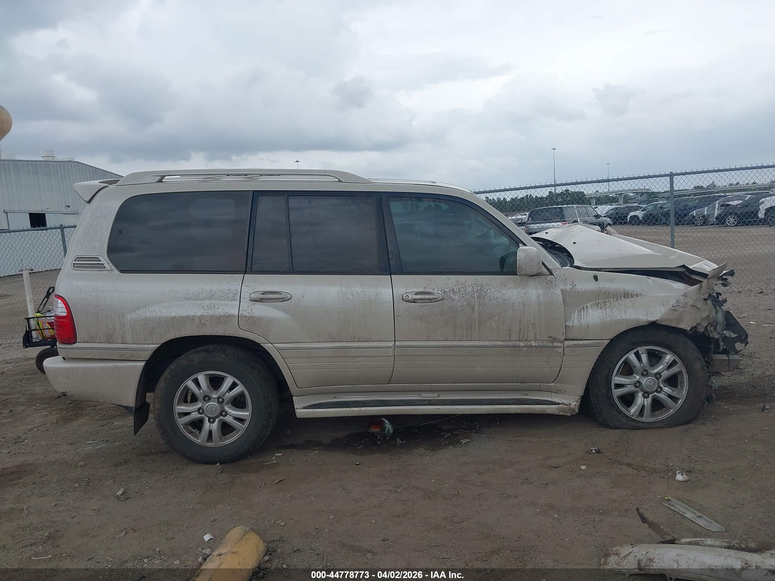 2005 Lexus Lx 470   Beige vin: JTJHT00W254000027