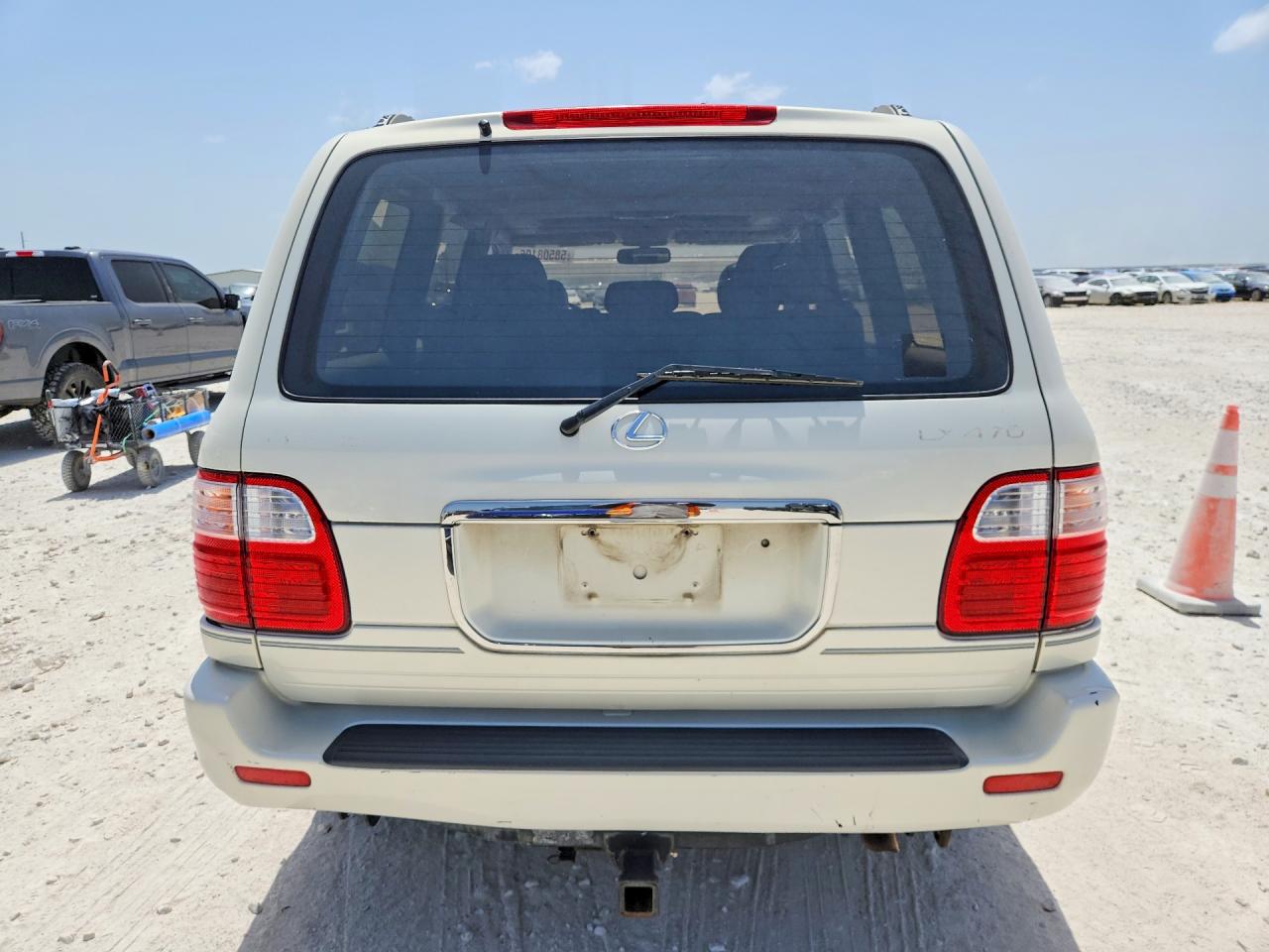 2001 Lexus Lx 470 White vin: JTJHT00W313502268