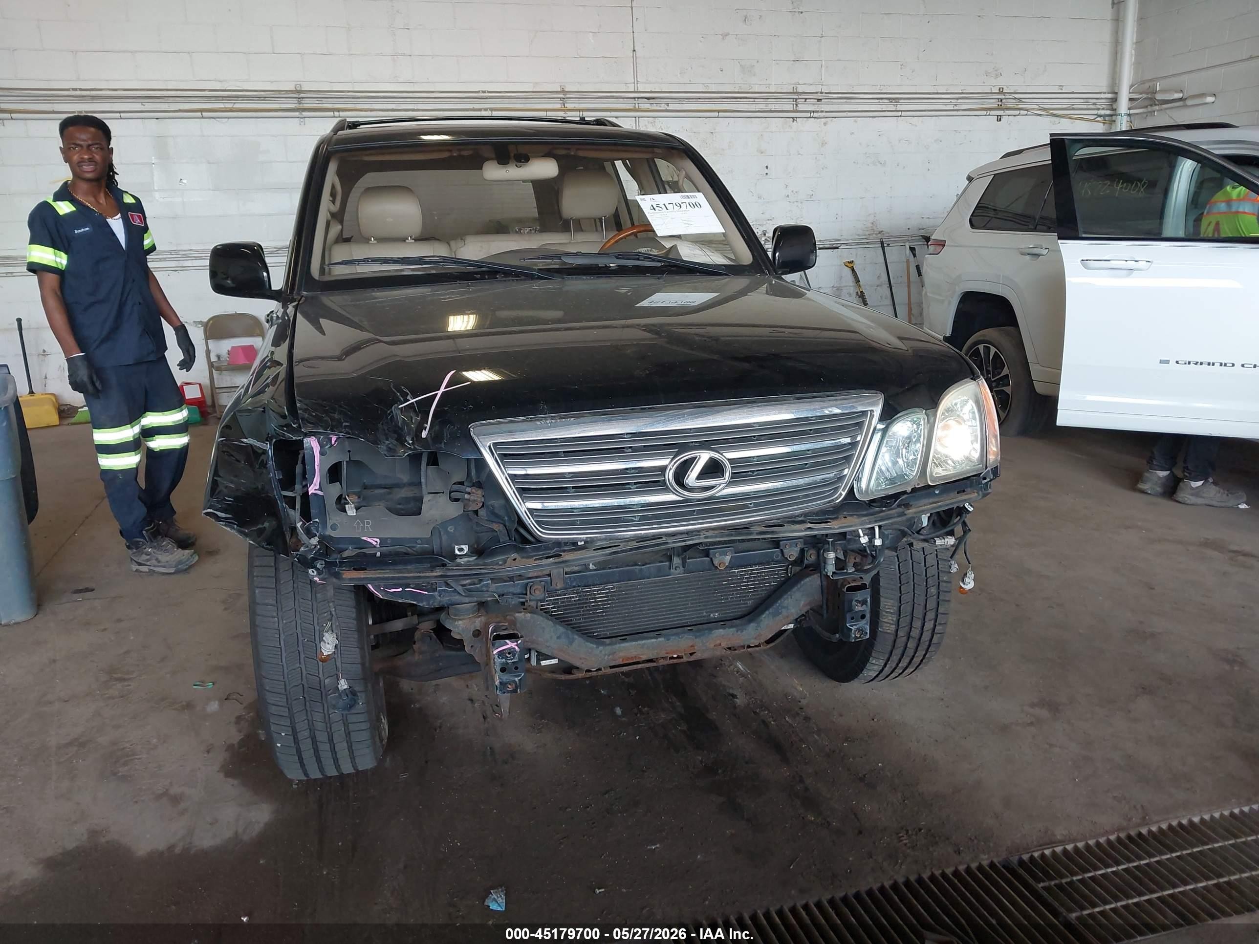 2003 Lexus Lx 470   Black vin: JTJHT00W333530493