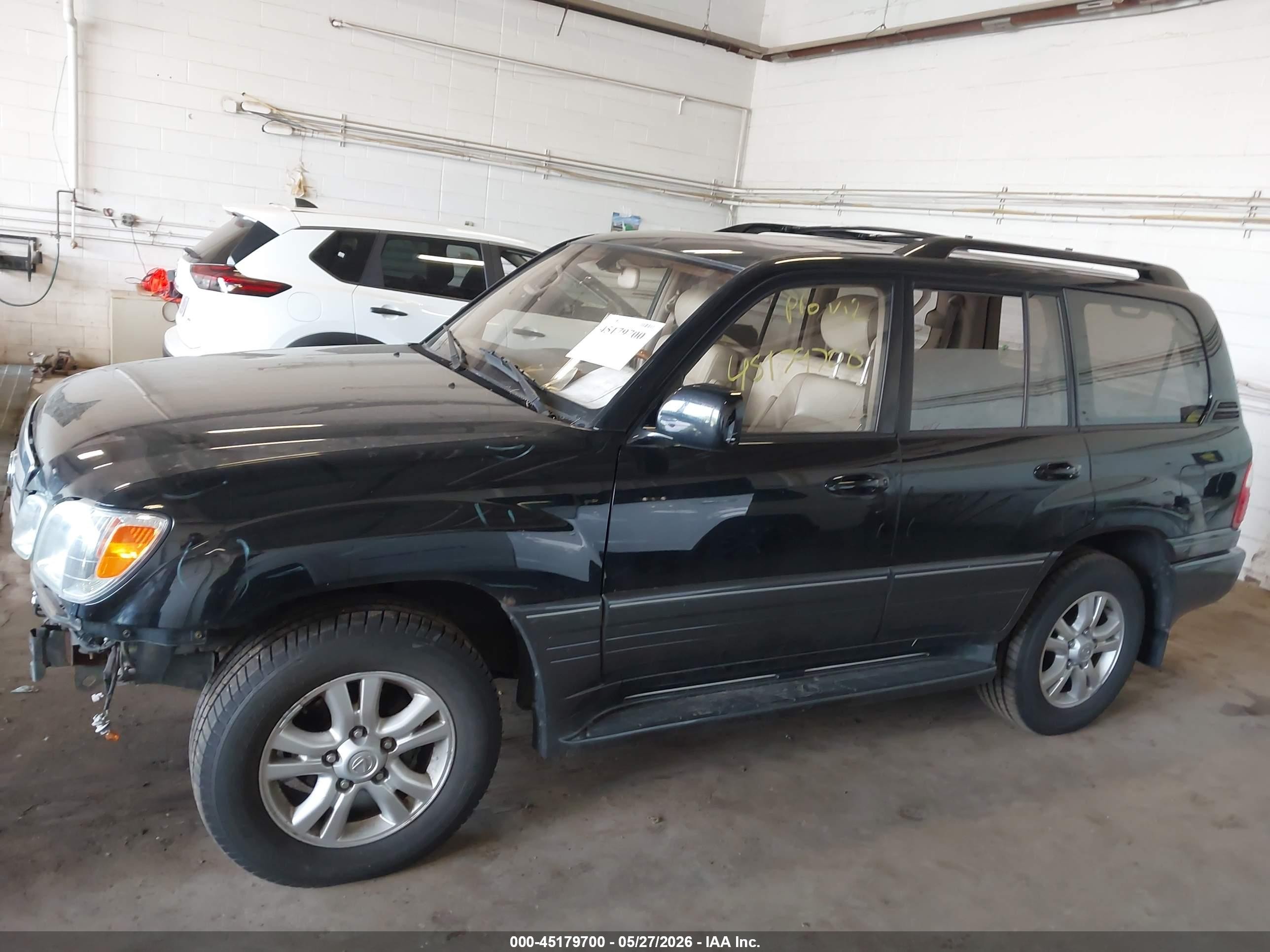 2003 Lexus Lx 470   Black vin: JTJHT00W333530493