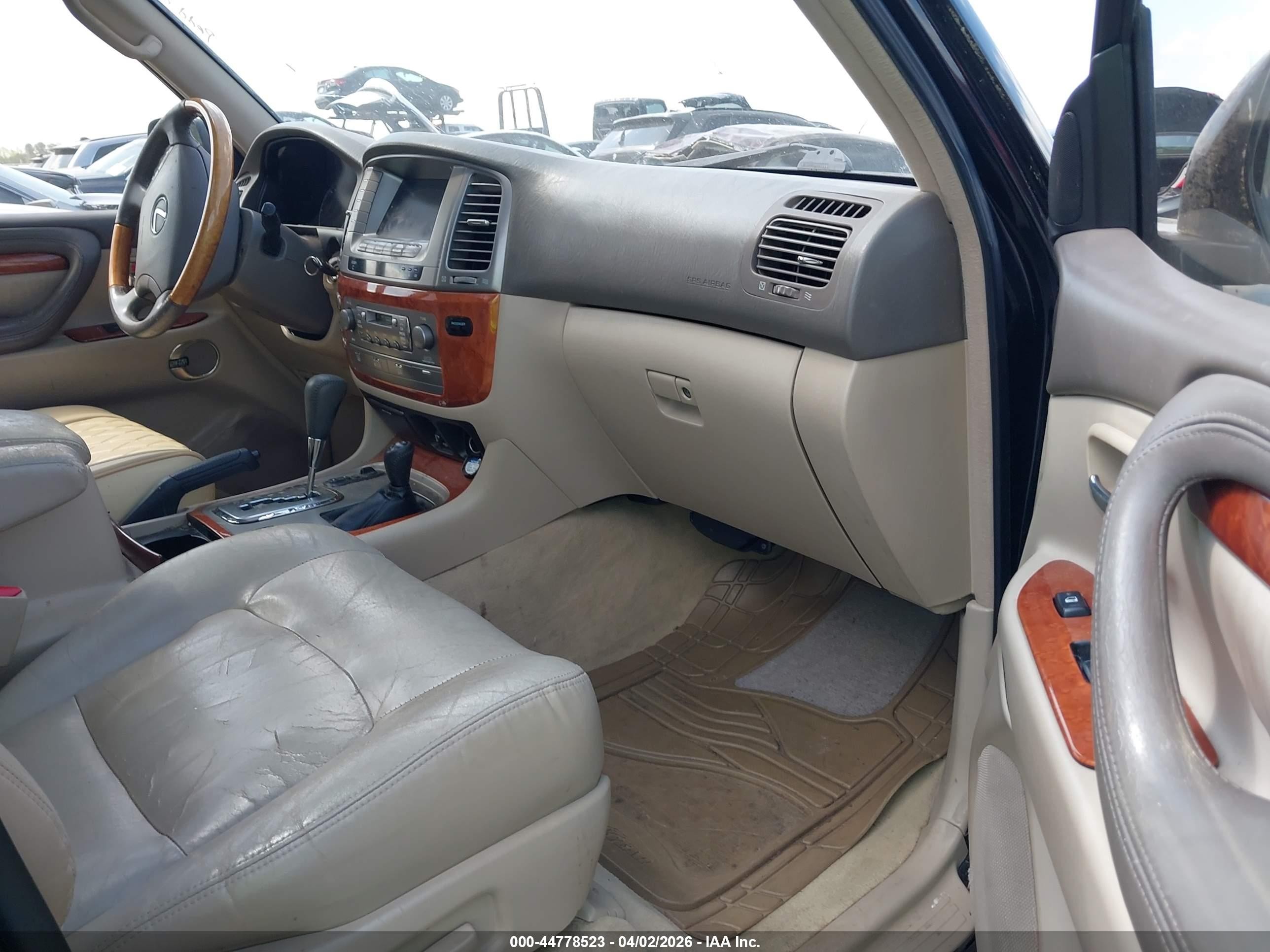 2003 Lexus Lx 470   Black vin: JTJHT00W333532941