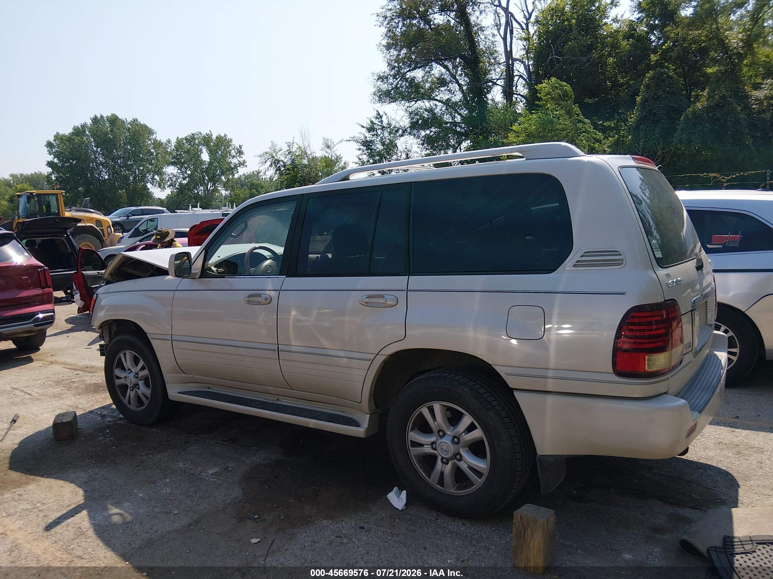 2004 Lexus Lx 470   Brown vin: JTJHT00W343543228