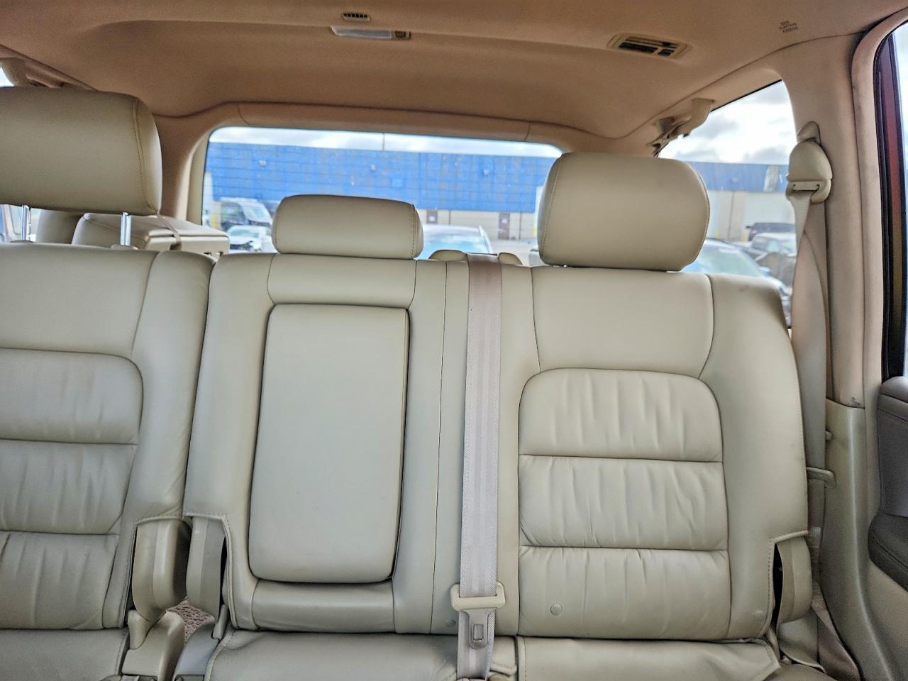 2006 Lexus Lx 470 White vin: JTJHT00W364006064