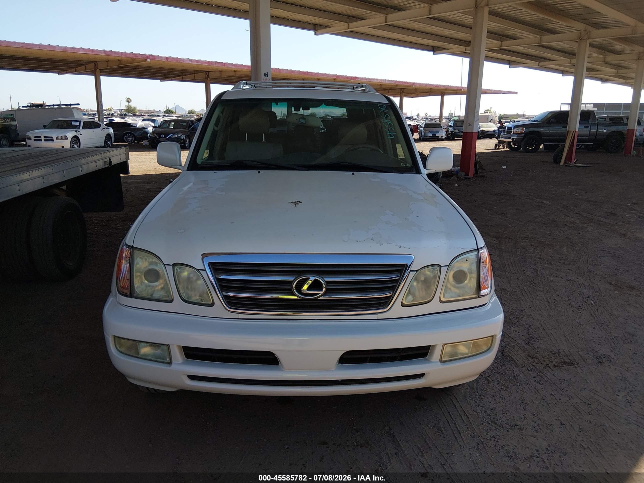 2004 Lexus Lx 470   White vin: JTJHT00W443540368