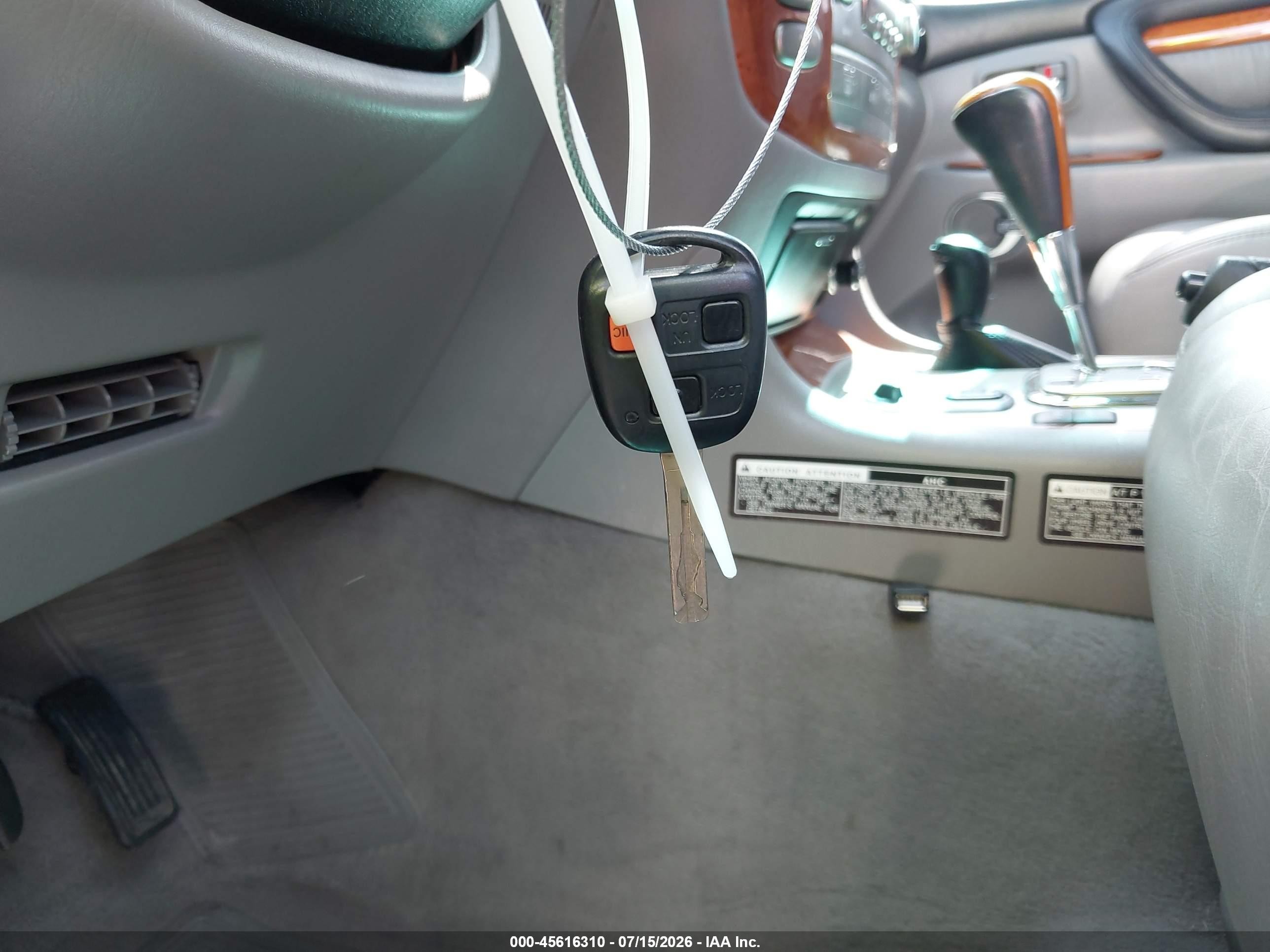2007 Lexus Lx 470   Silver vin: JTJHT00W474026938