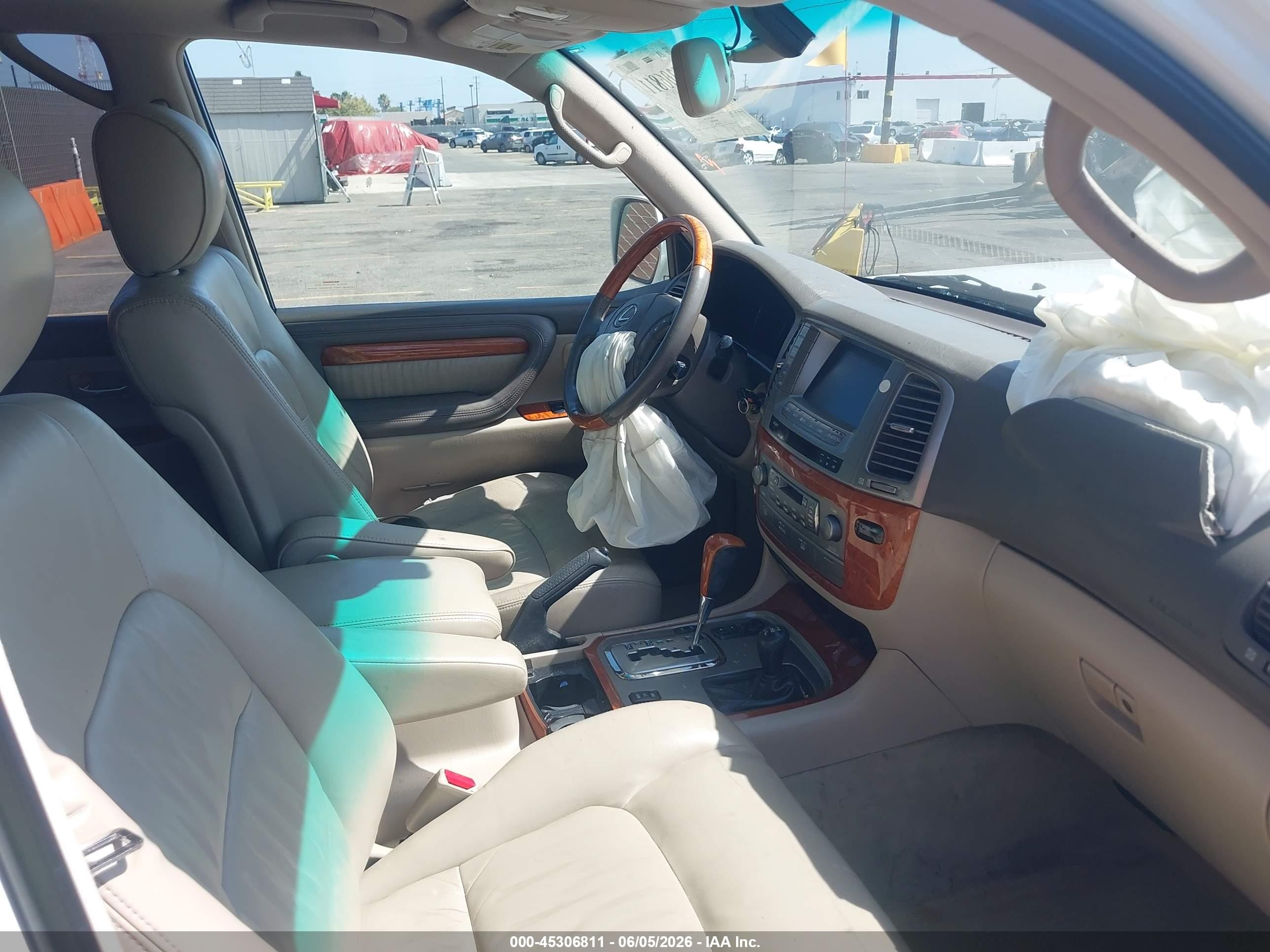 2004 Lexus Lx 470   White vin: JTJHT00W543536779
