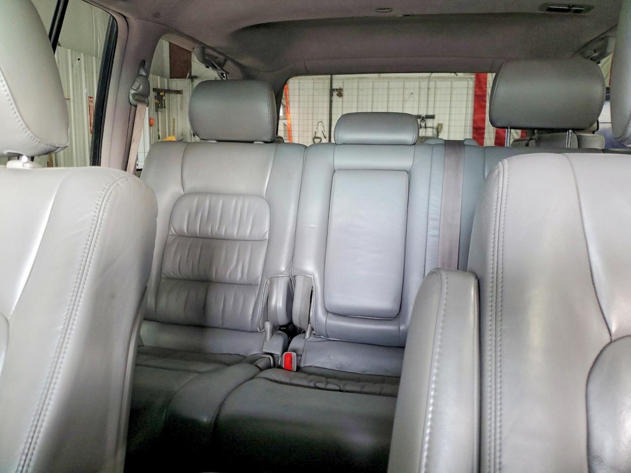2004 Lexus Lx 470 Base Silver vin: JTJHT00W543544557