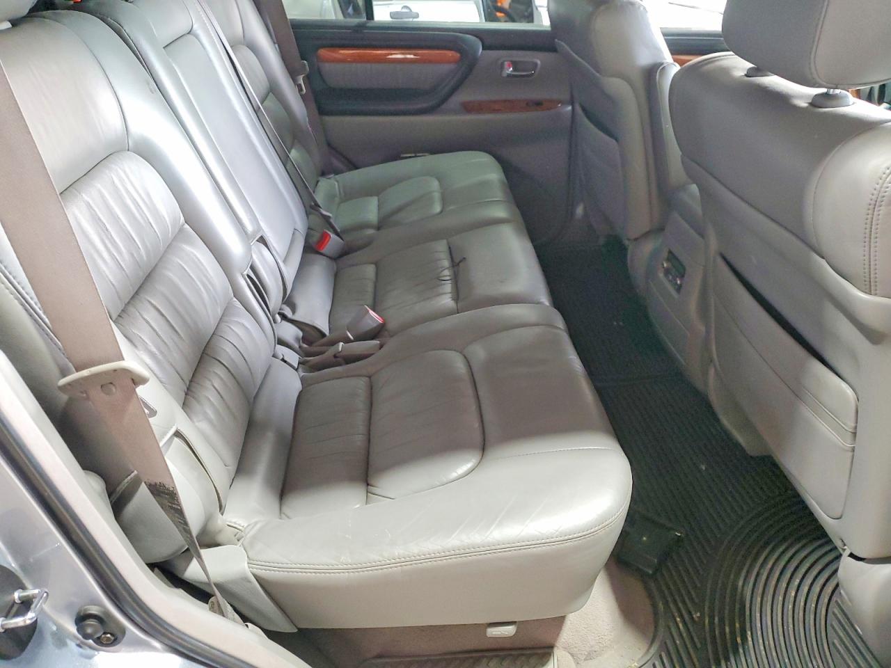 2004 Lexus Lx 470 Base Silver vin: JTJHT00W543544557