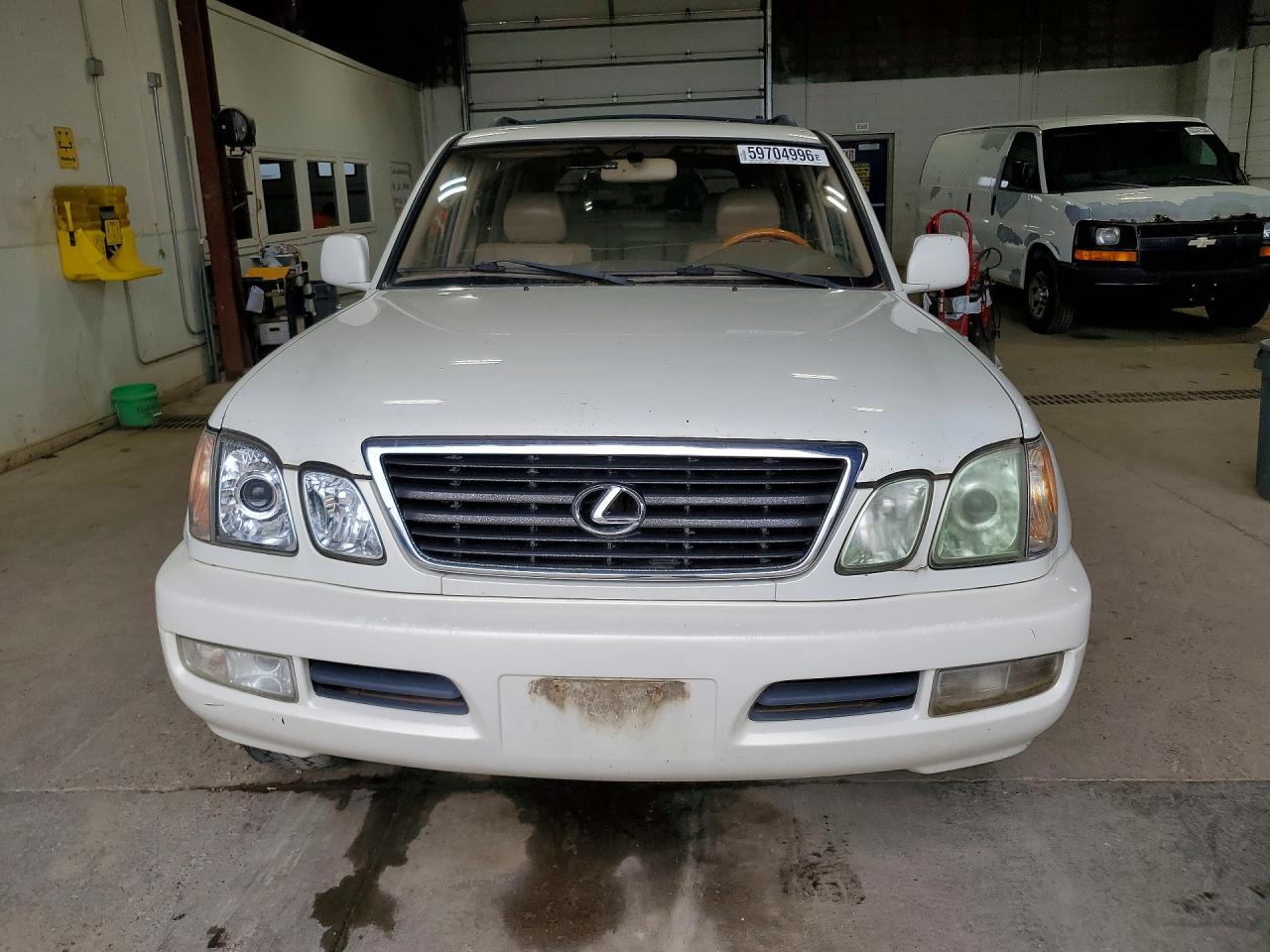 2002 Lexus Lx 470 Cream vin: JTJHT00W623522919
