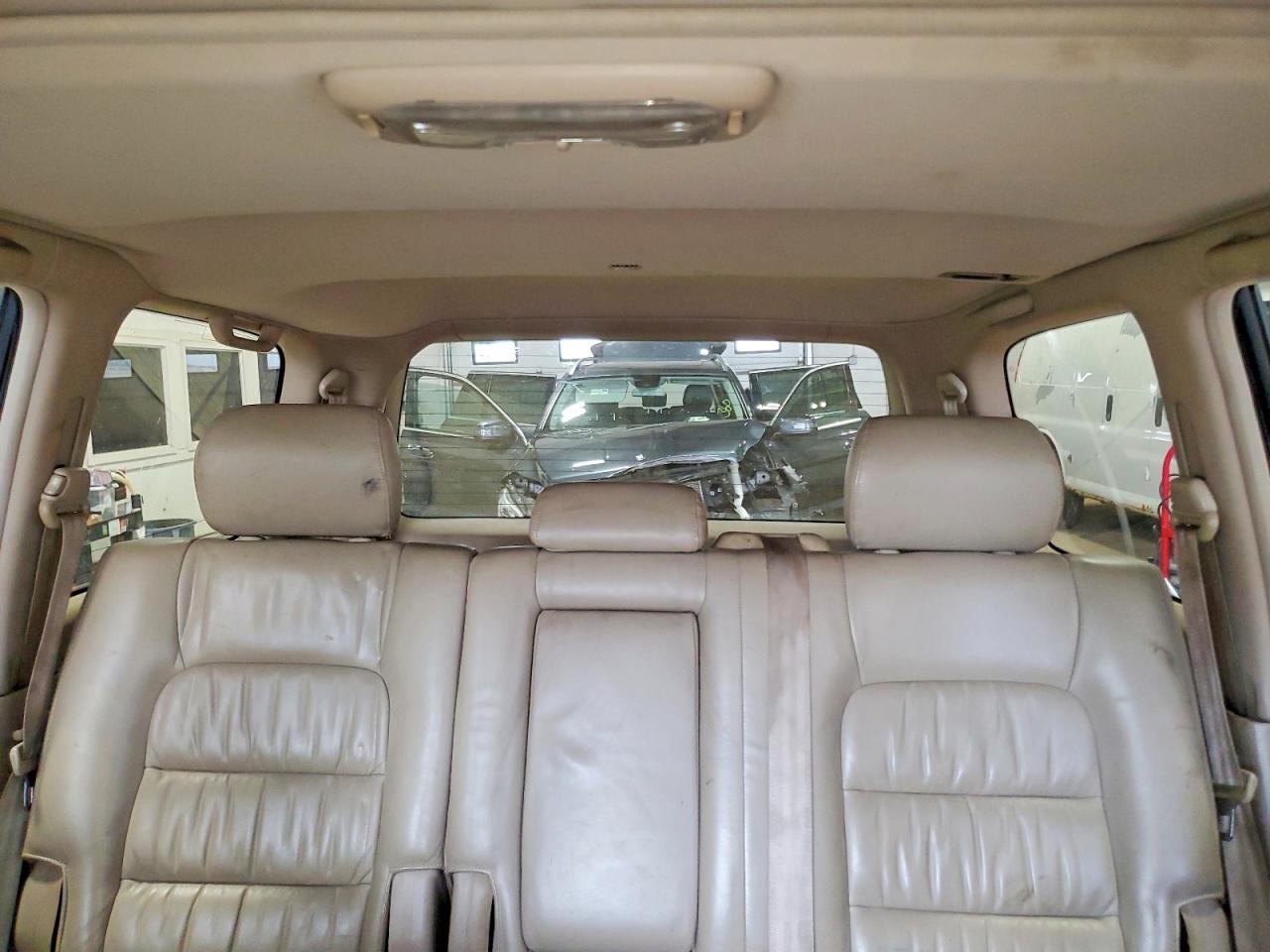 2002 Lexus Lx 470 Cream vin: JTJHT00W623522919