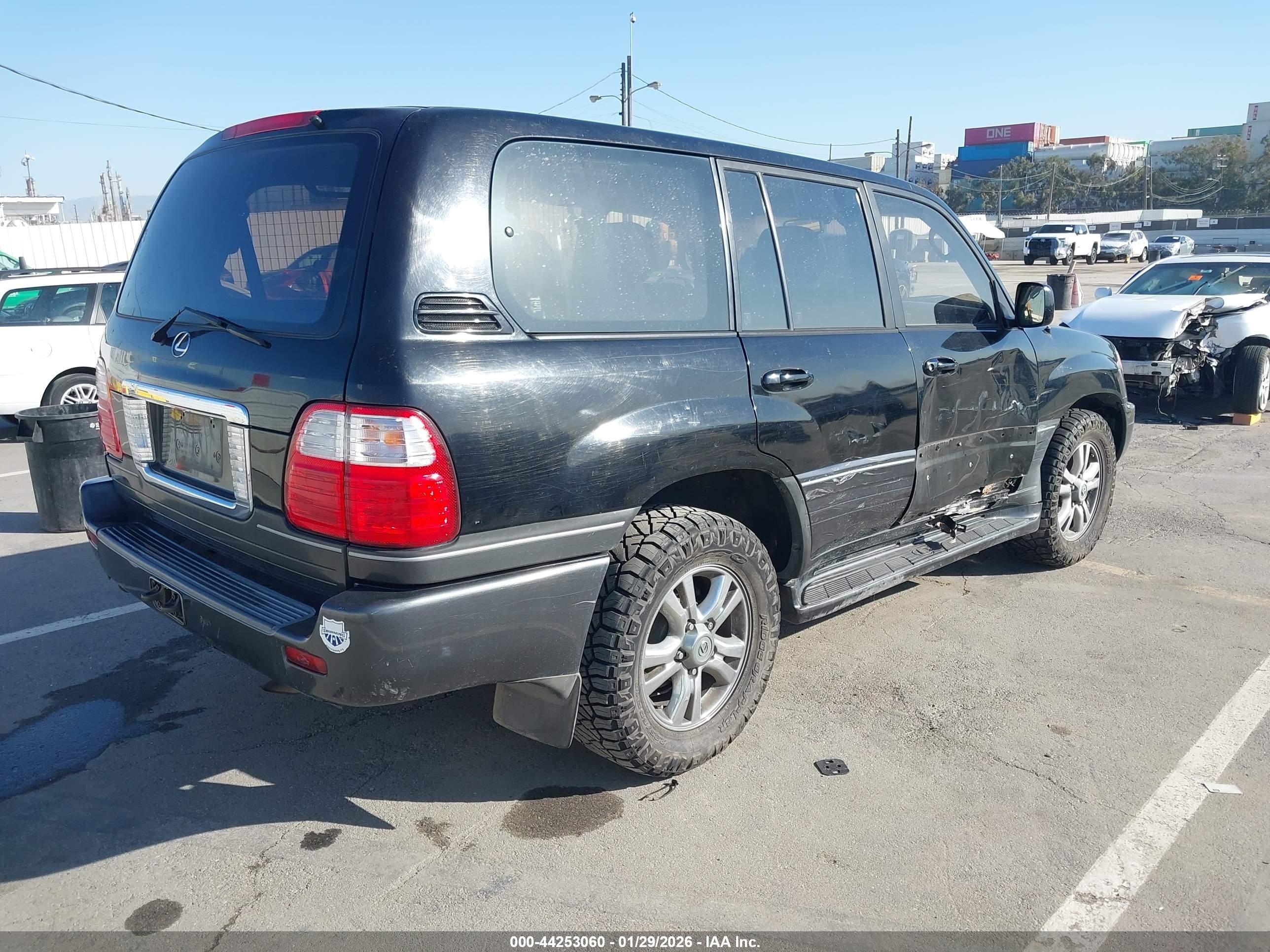 2003 Lexus Lx 470   Black vin: JTJHT00W633533646