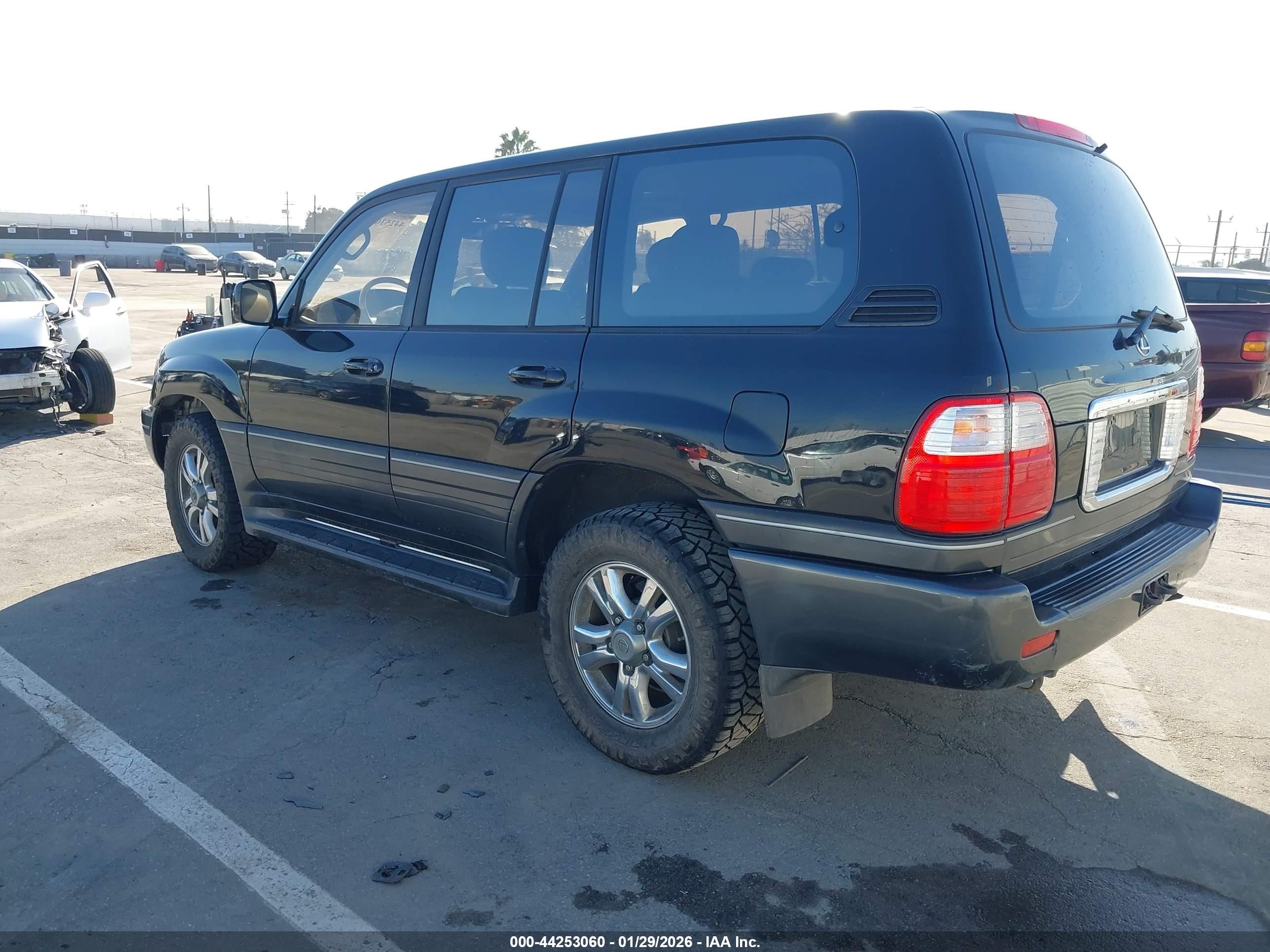 2003 Lexus Lx 470   Black vin: JTJHT00W633533646