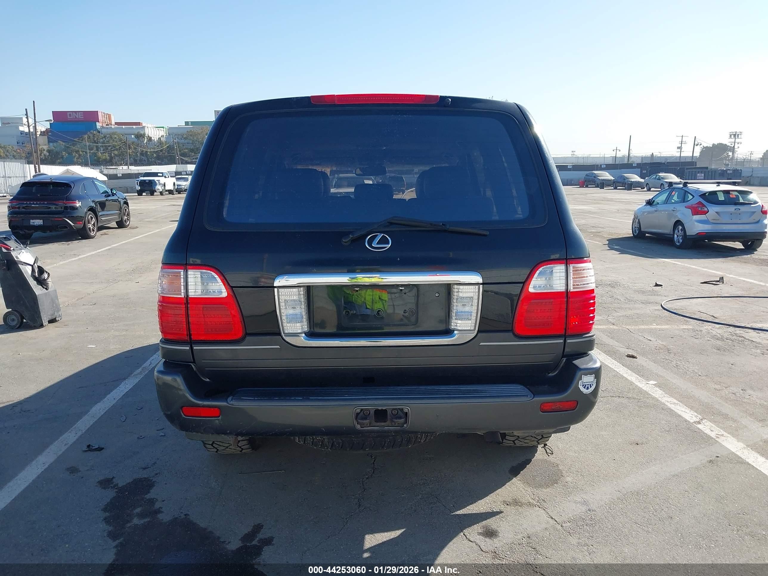 2003 Lexus Lx 470   Black vin: JTJHT00W633533646