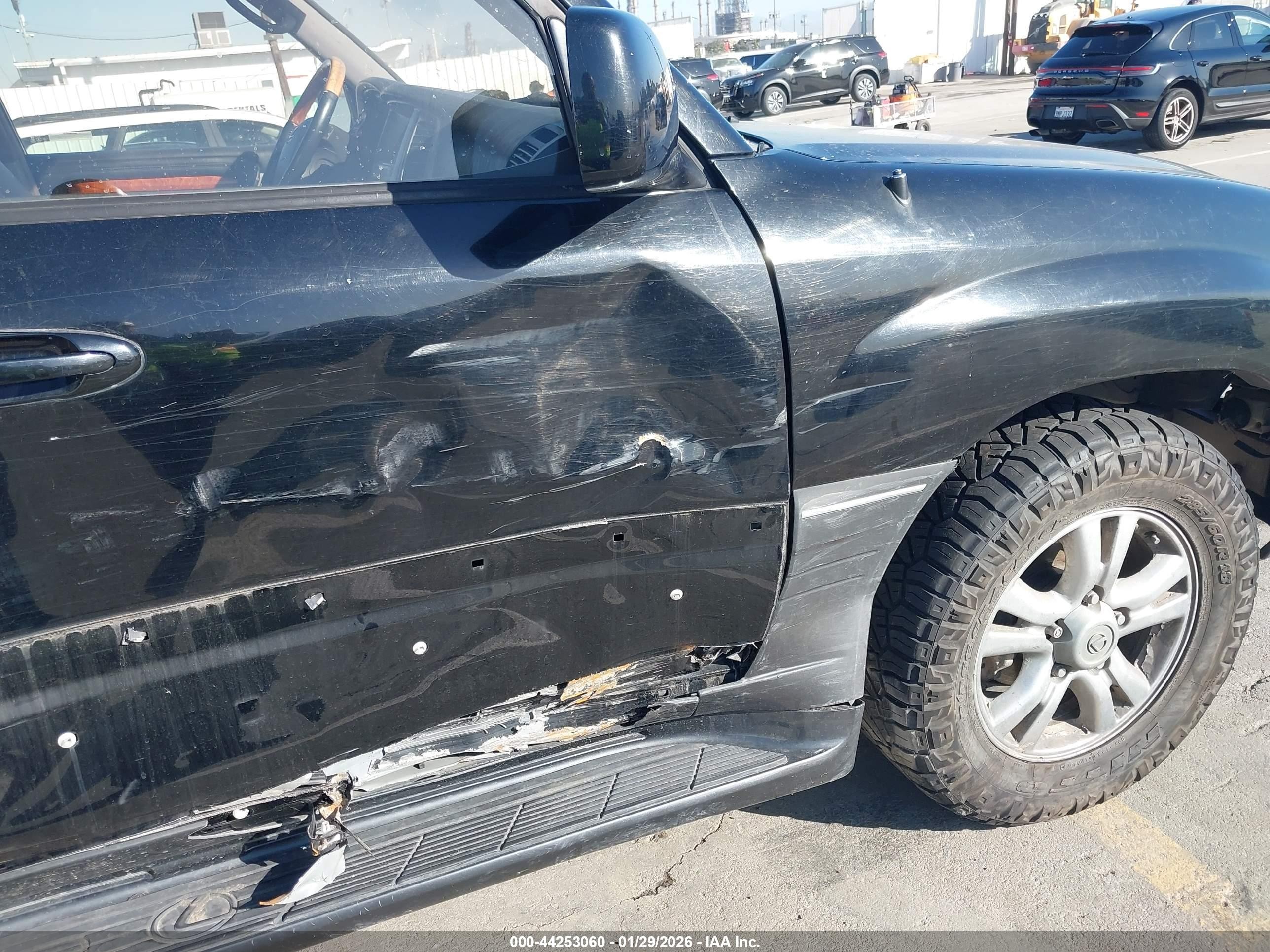 2003 Lexus Lx 470   Black vin: JTJHT00W633533646