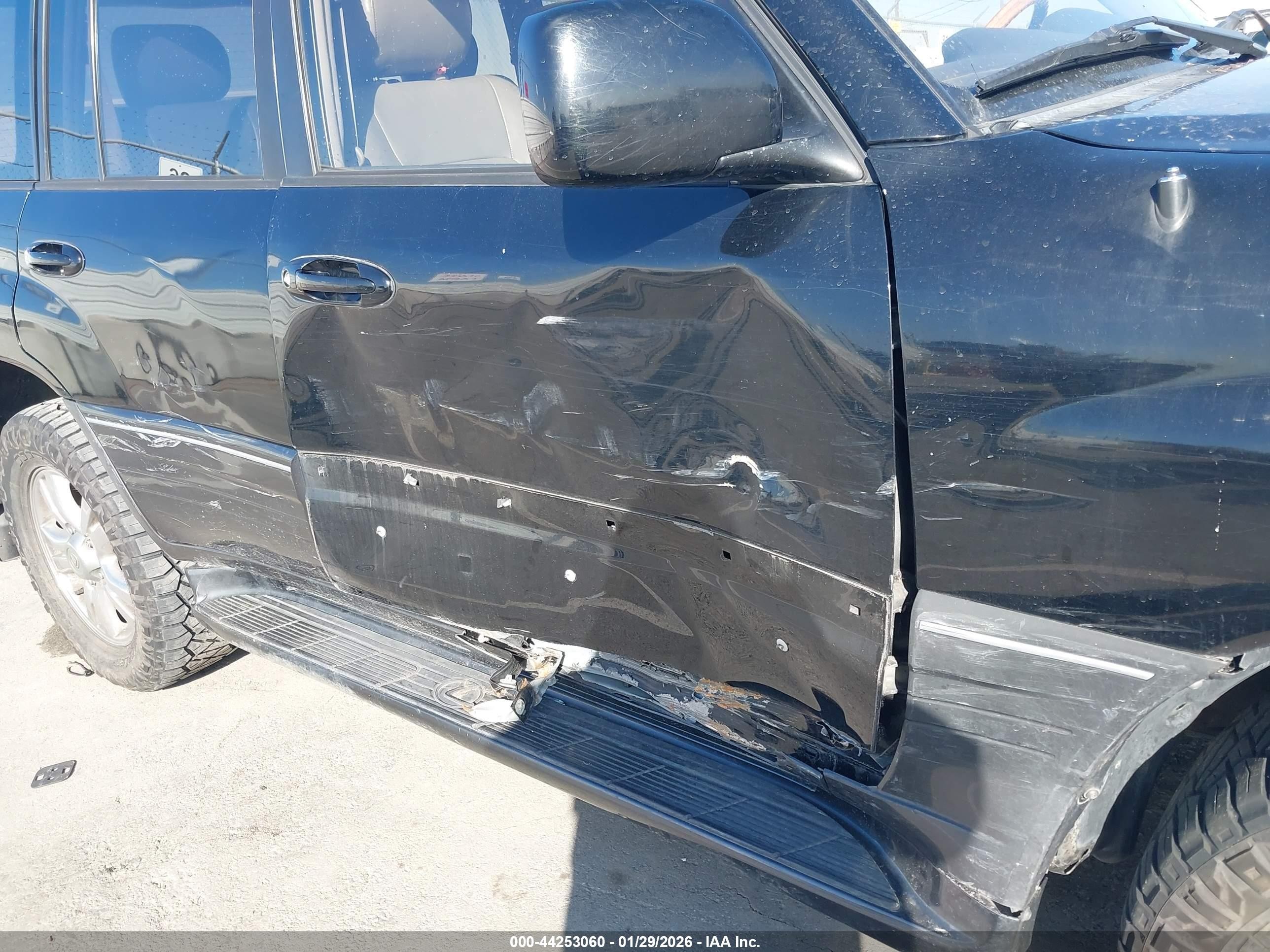 2003 Lexus Lx 470   Black vin: JTJHT00W633533646