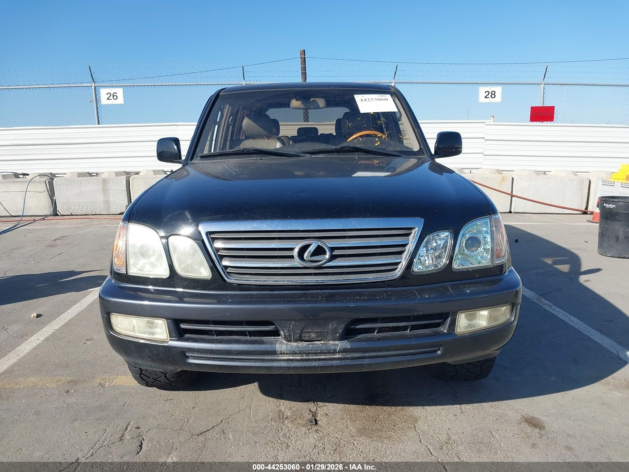 2003 Lexus Lx 470   Black vin: JTJHT00W633533646