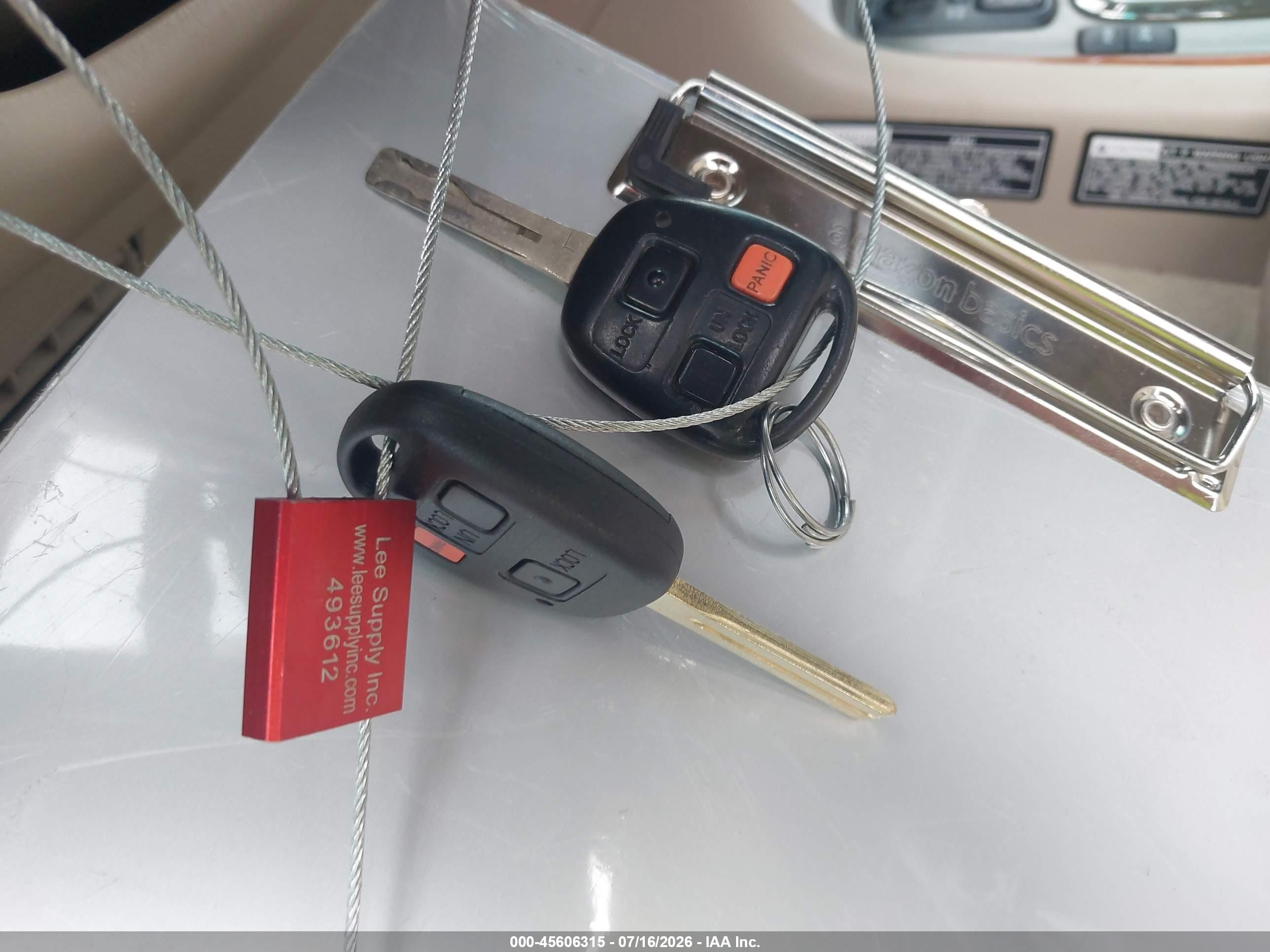 2006 Lexus Lx 470   Black vin: JTJHT00W664004308