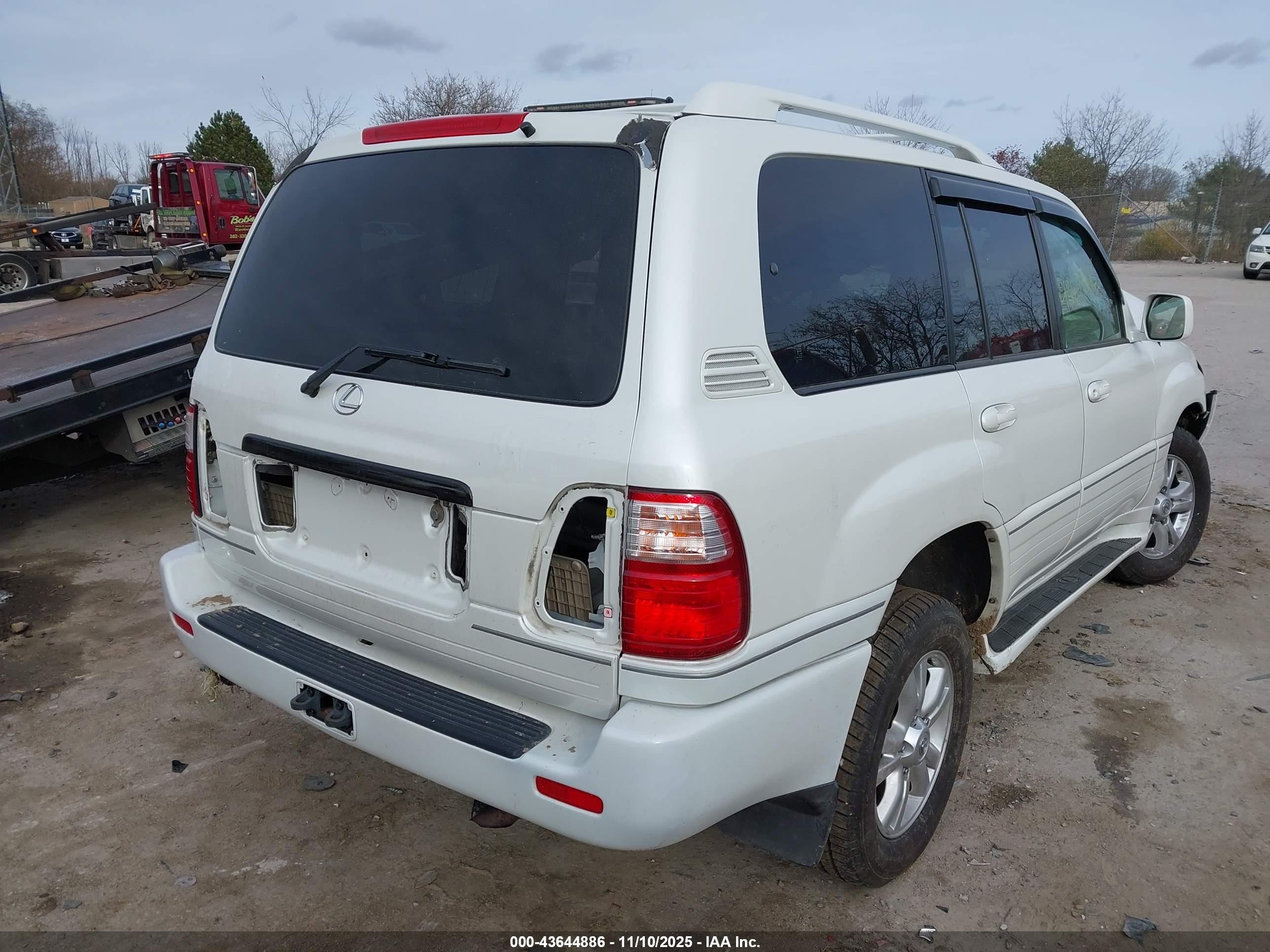 2005 Lexus Lx 470   White vin: JTJHT00W753550149