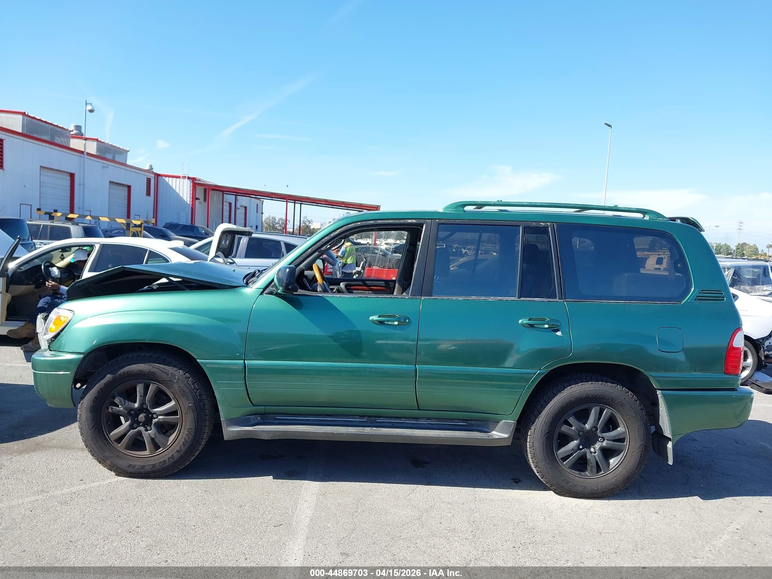 2002 Lexus Lx 470   Green vin: JTJHT00W823518922
