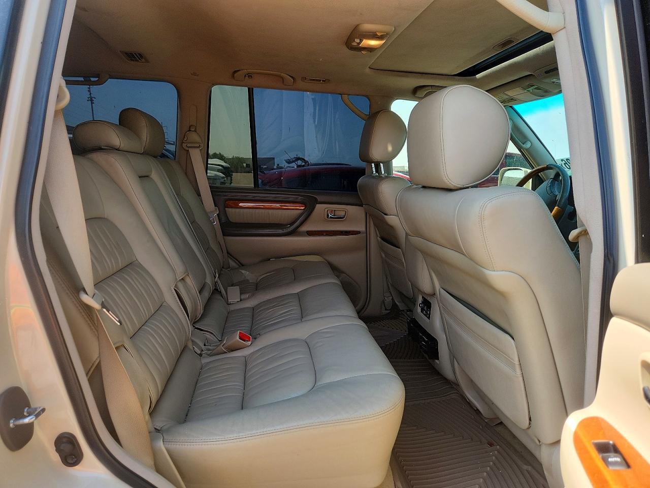 2005 Lexus Lx 470 White vin: JTJHT00W853551519