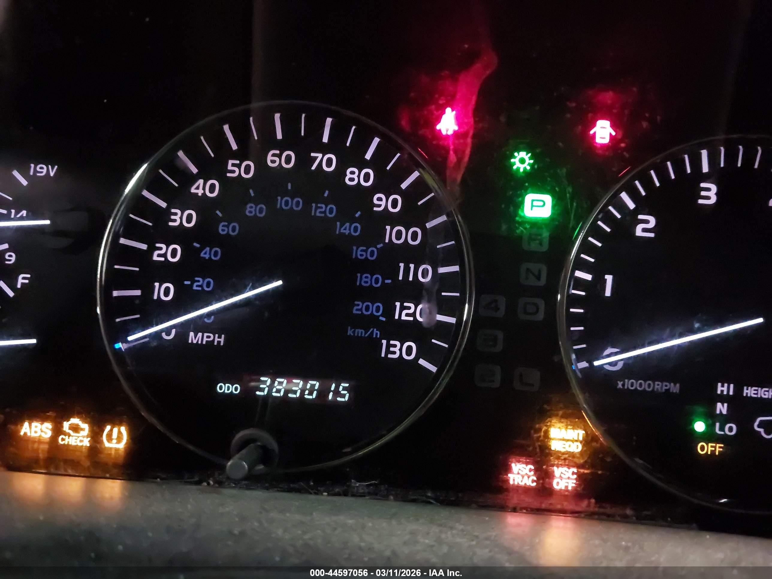 2006 Lexus Lx 470   White vin: JTJHT00W864003998