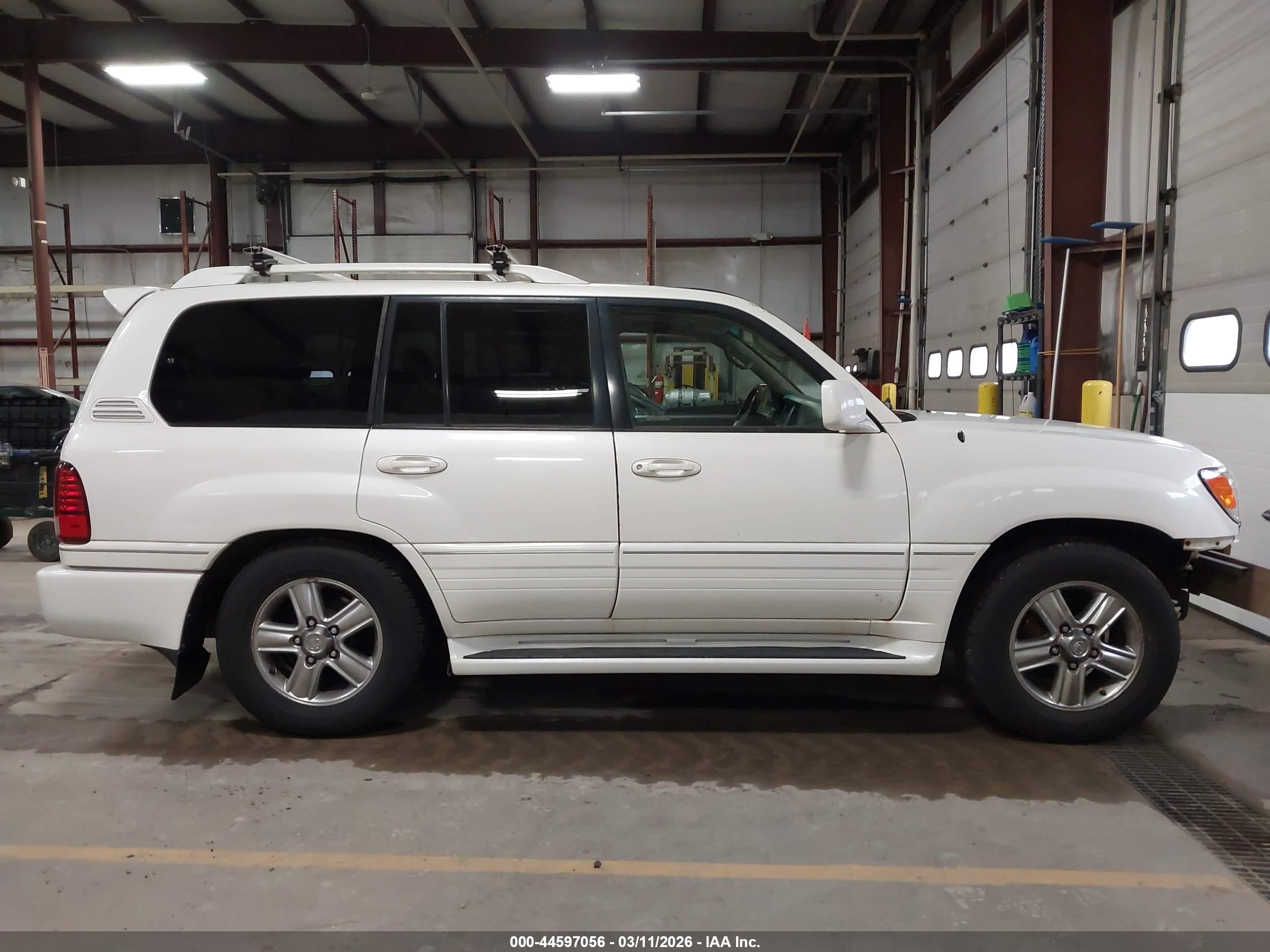 2006 Lexus Lx 470   White vin: JTJHT00W864003998