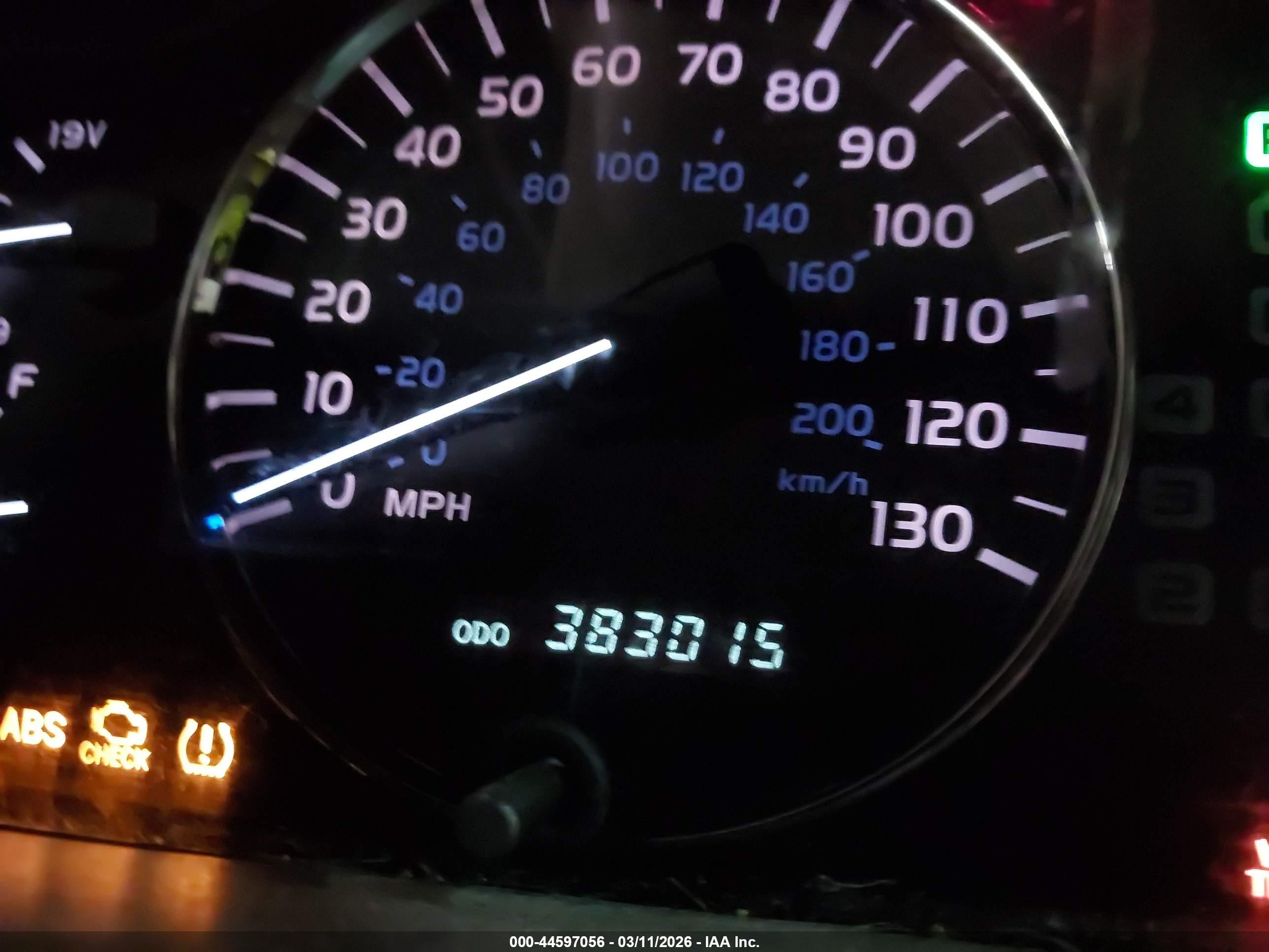 2006 Lexus Lx 470   White vin: JTJHT00W864003998