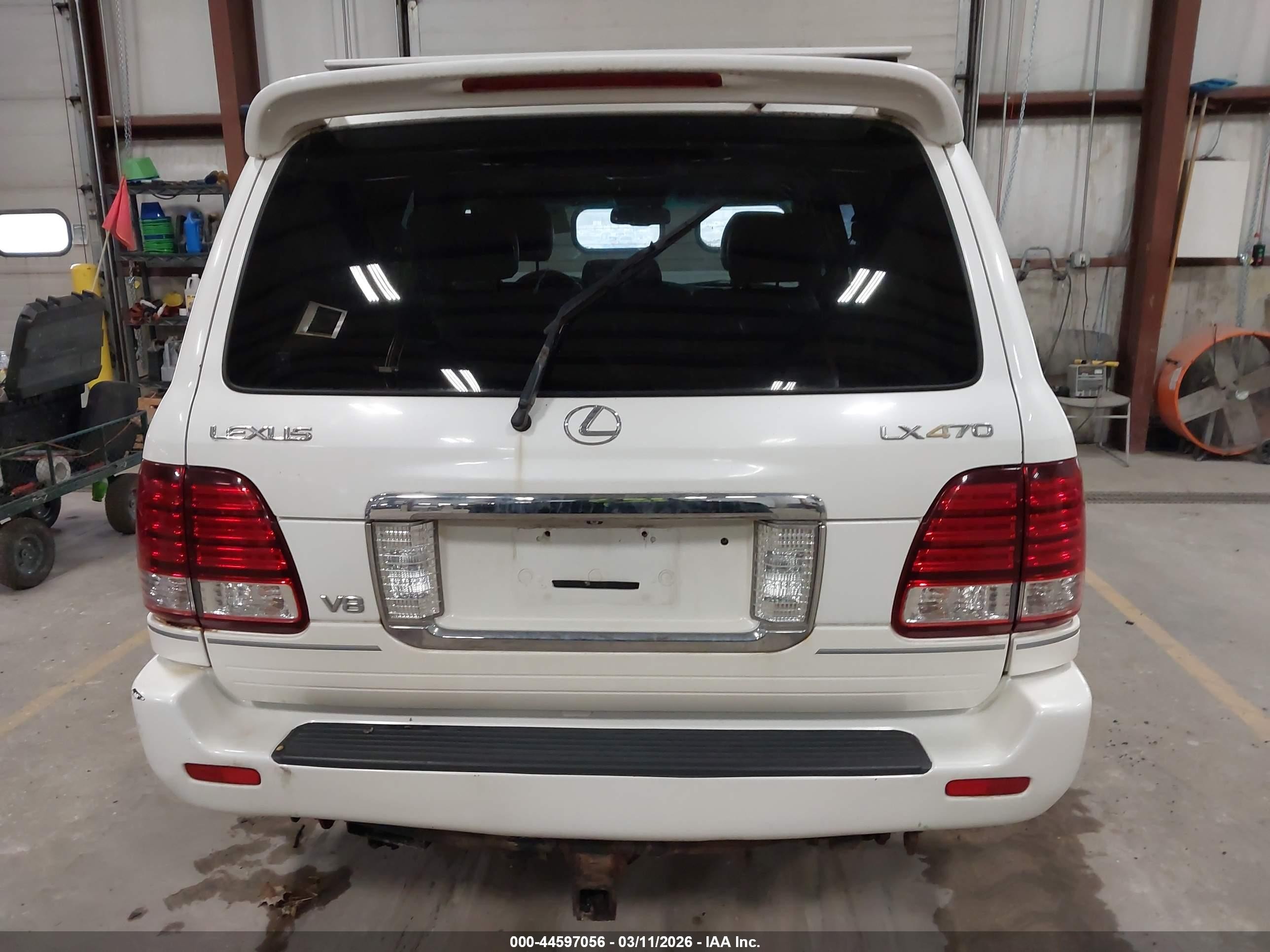 2006 Lexus Lx 470   White vin: JTJHT00W864003998