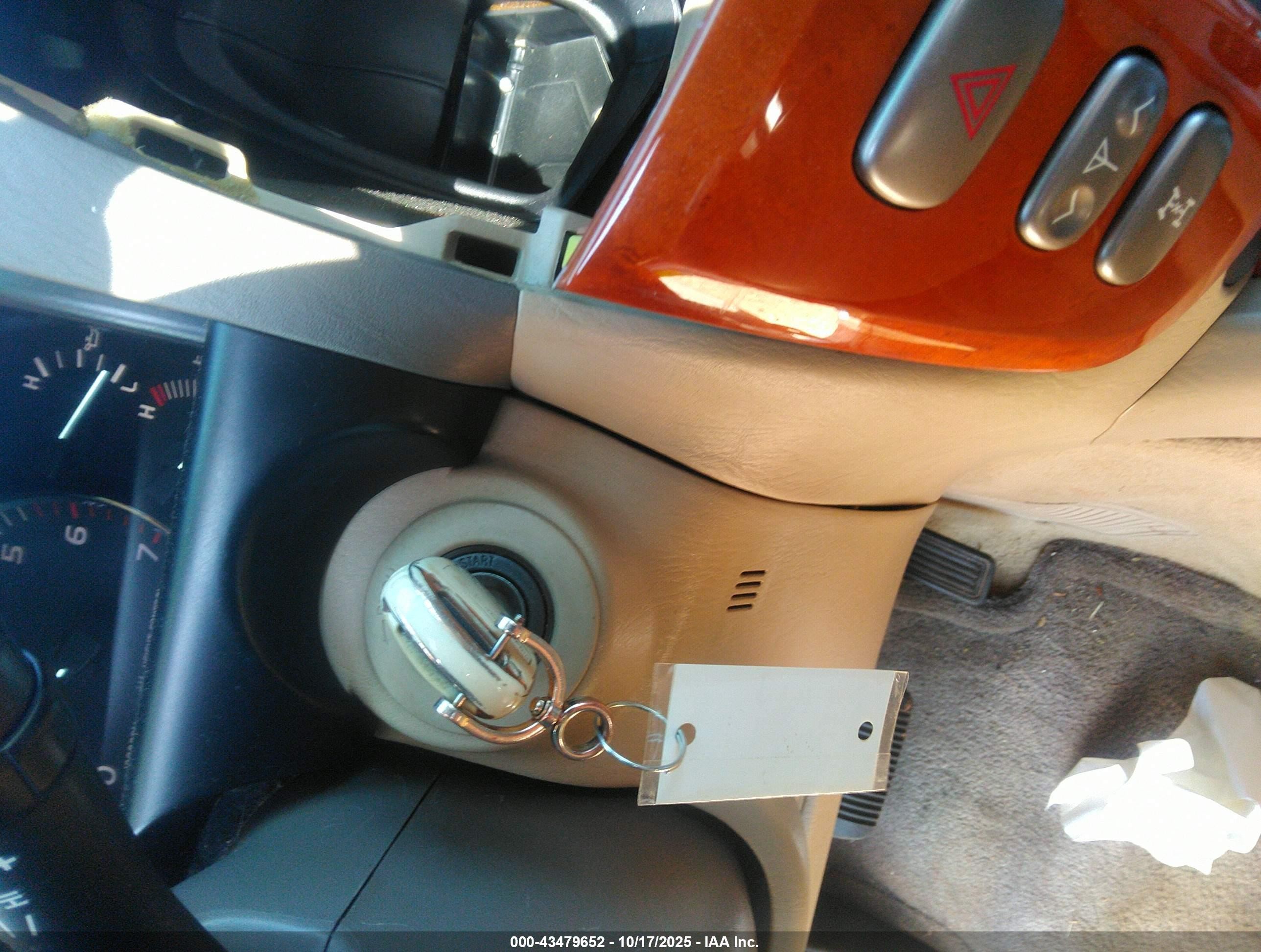 2006 Lexus Lx 470   White vin: JTJHT00W864016556