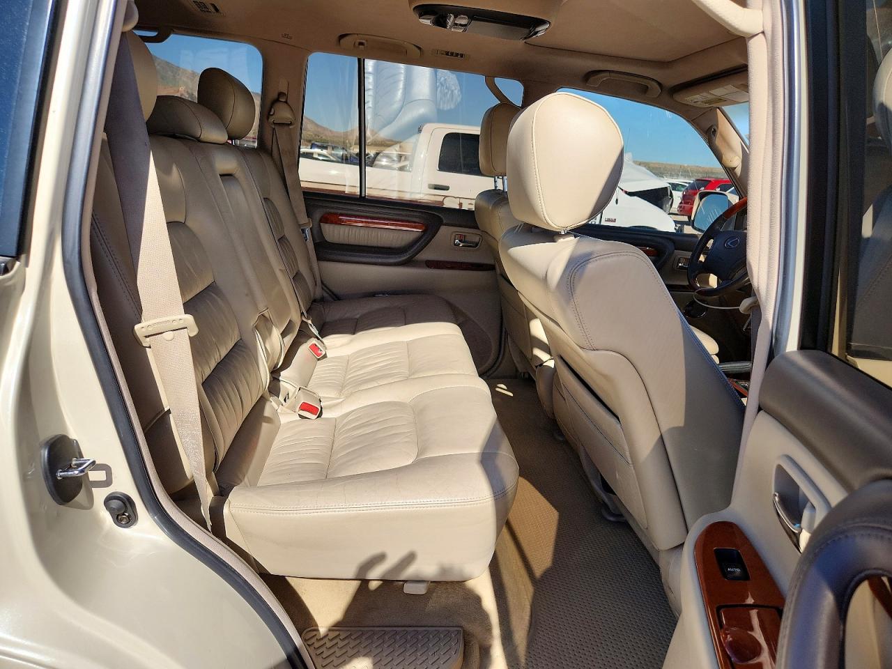 2003 Lexus Lx 470 Beige vin: JTJHT00WX33526117