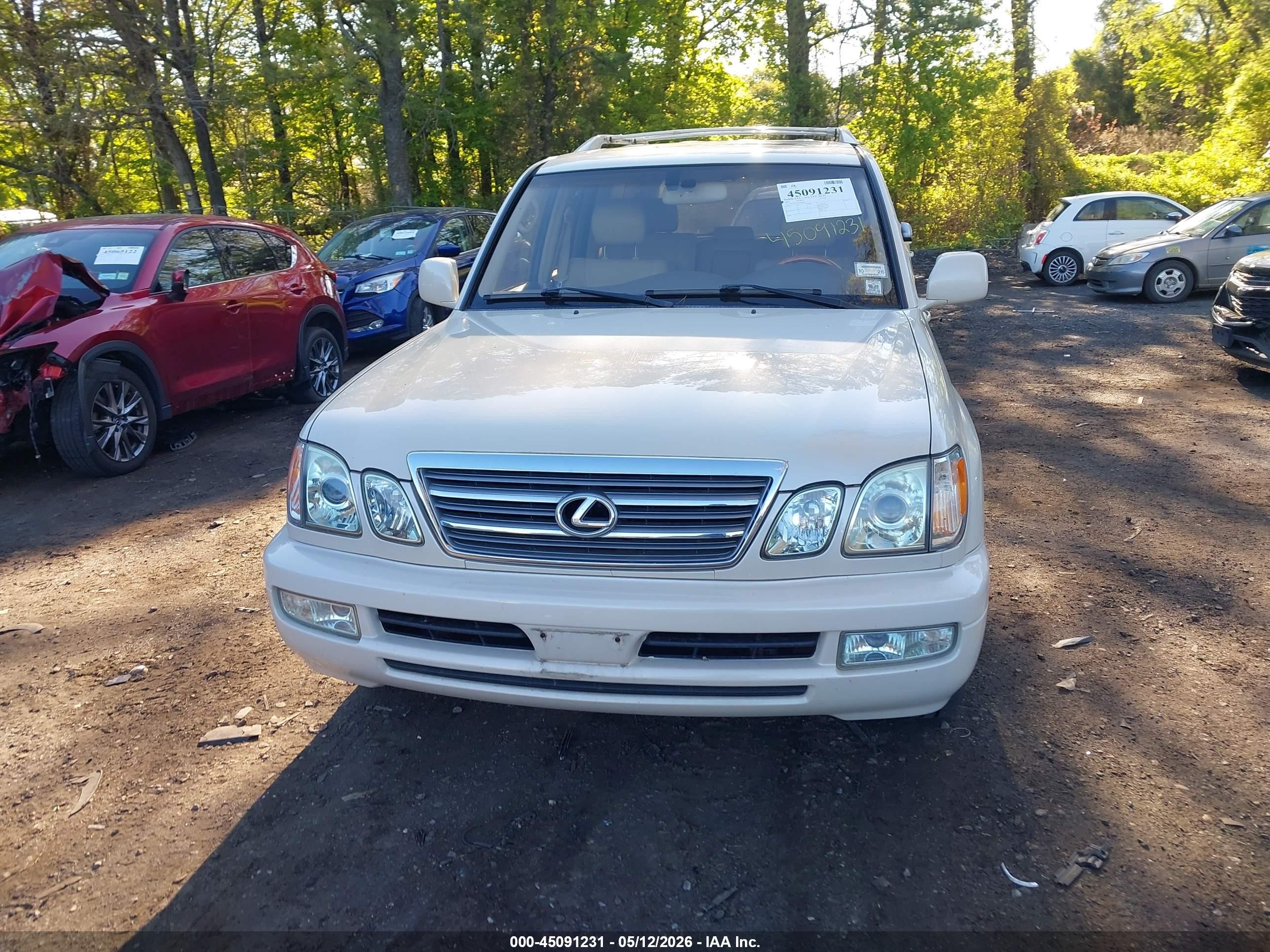 2003 Lexus Lx 470   Cream vin: JTJHT00WX33528661