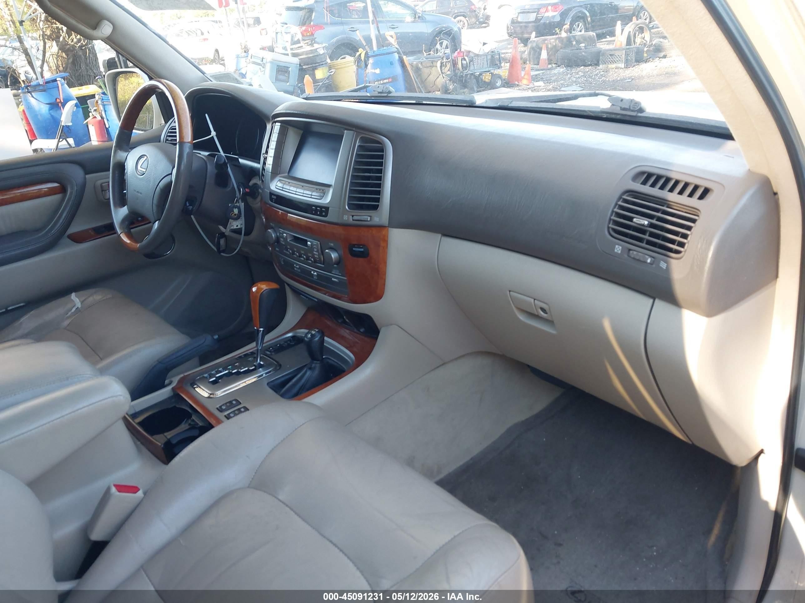 2003 Lexus Lx 470   Cream vin: JTJHT00WX33528661