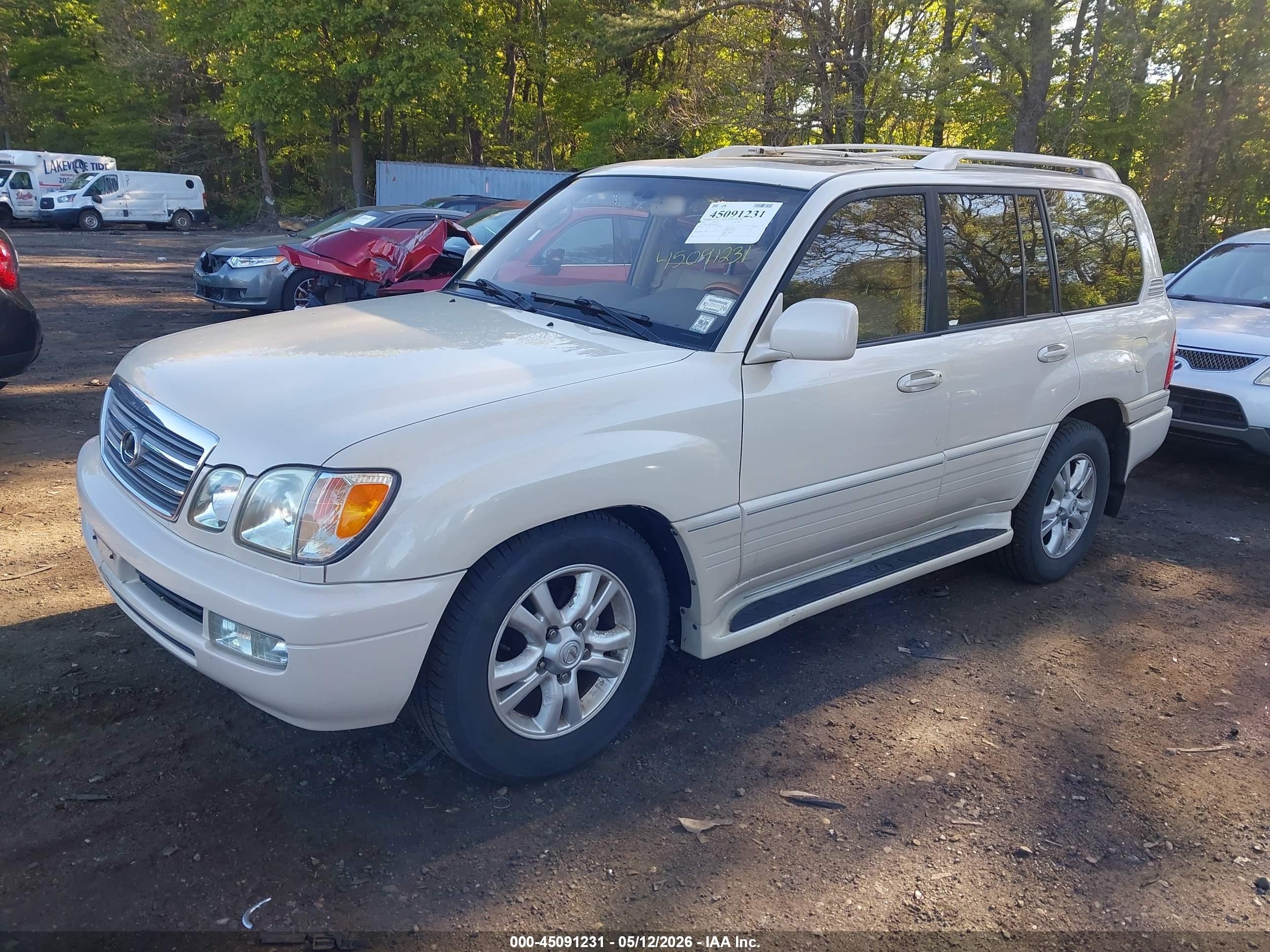2003 Lexus Lx 470   Cream vin: JTJHT00WX33528661