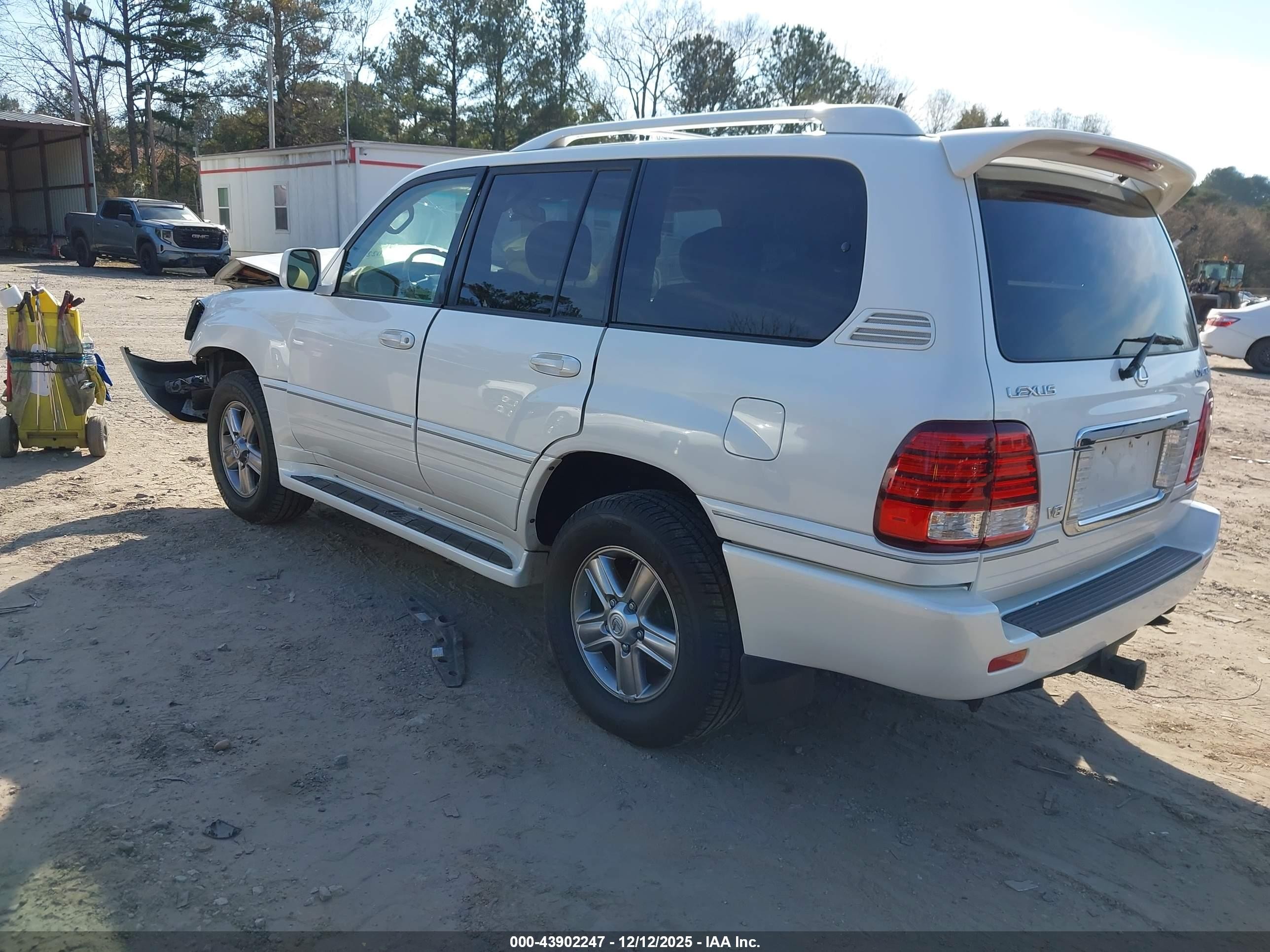 2006 Lexus Lx 470   White vin: JTJHT00WX64017496