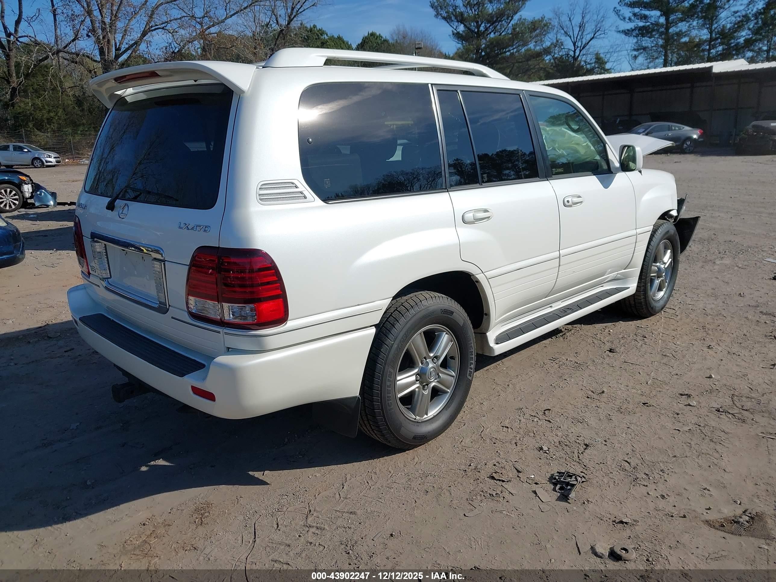 2006 Lexus Lx 470   White vin: JTJHT00WX64017496