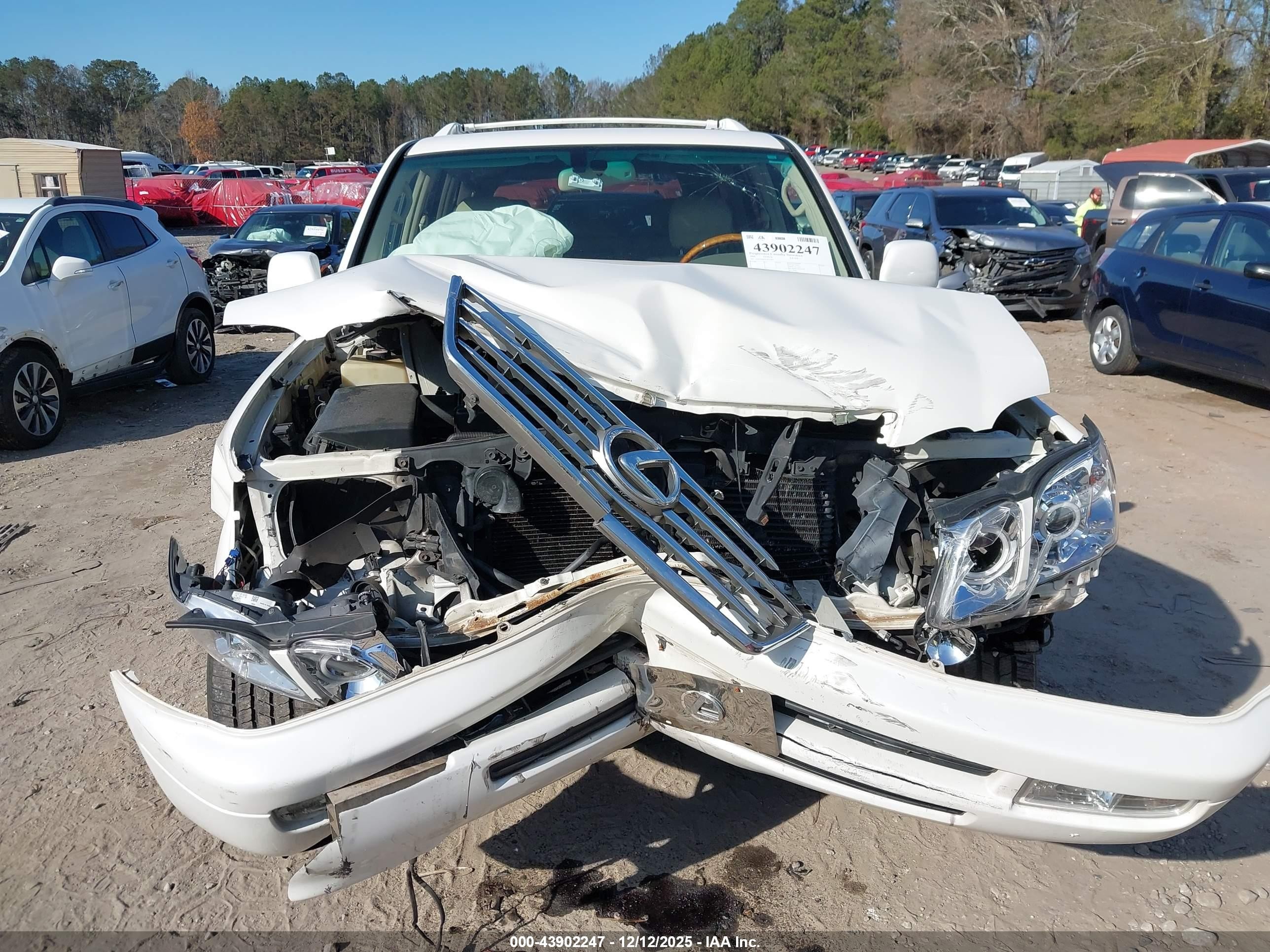 2006 Lexus Lx 470   White vin: JTJHT00WX64017496