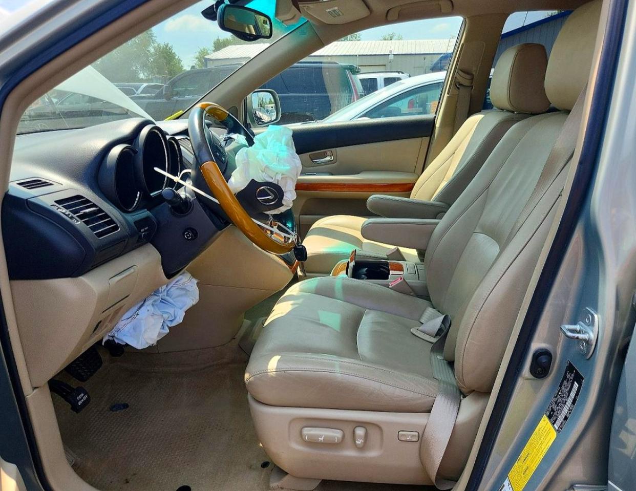 2006 Lexus Rx Gold vin: JTJHW31U360038042