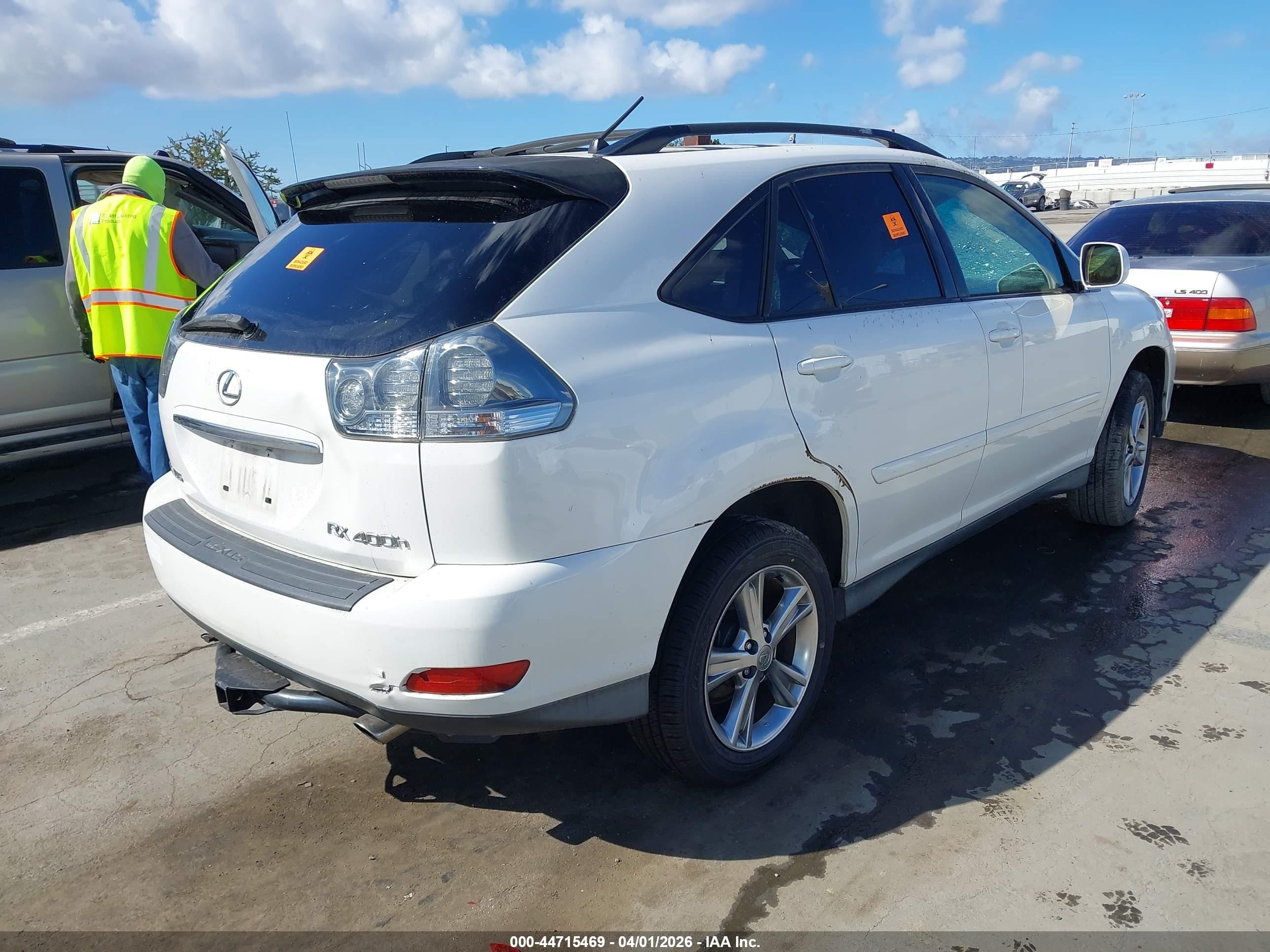 2006 Lexus Rx 400h   White vin: JTJHW31U760042160