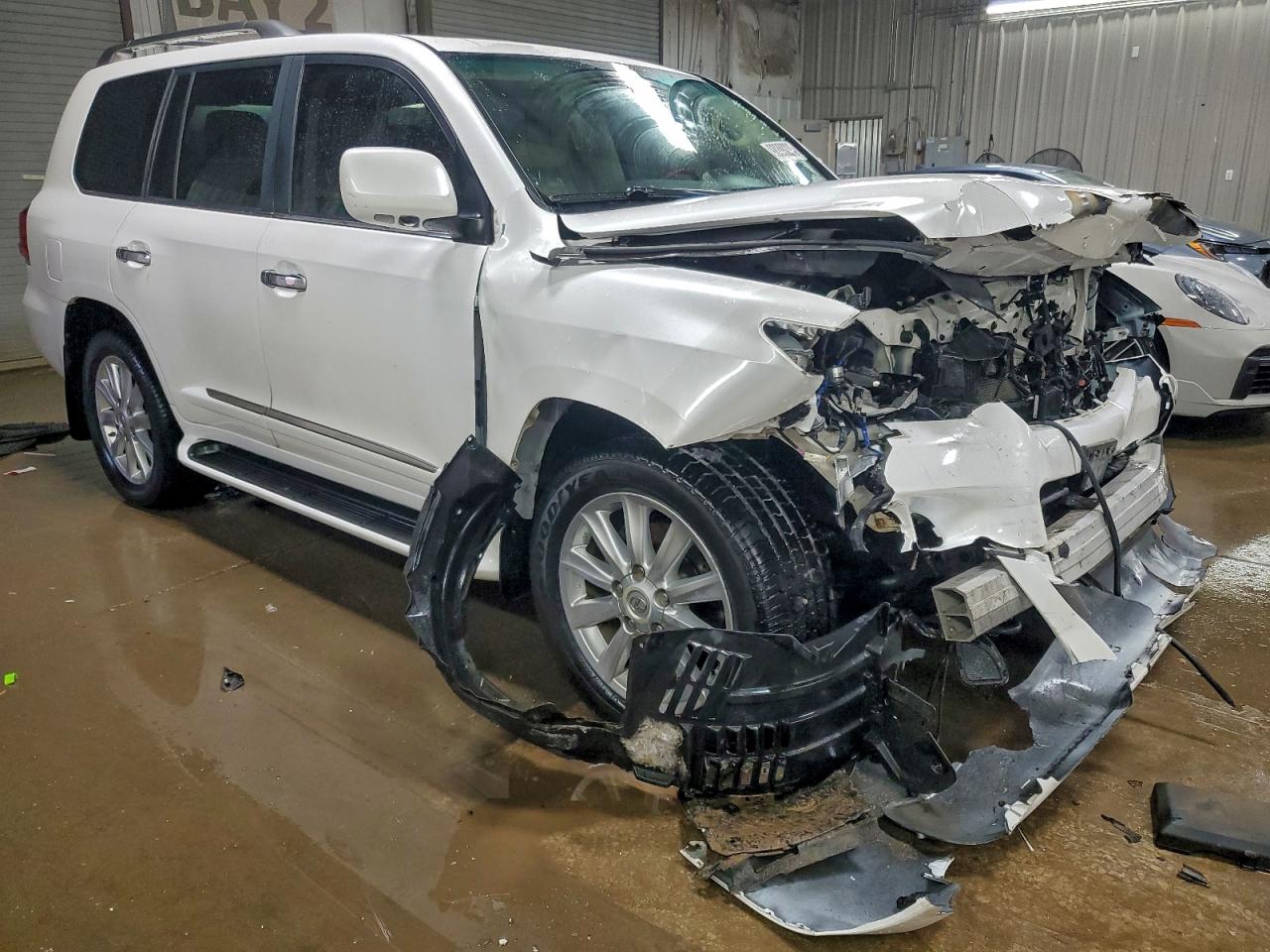 2009 Lexus Lx 570 Белый vin: JTJHY00W494020934