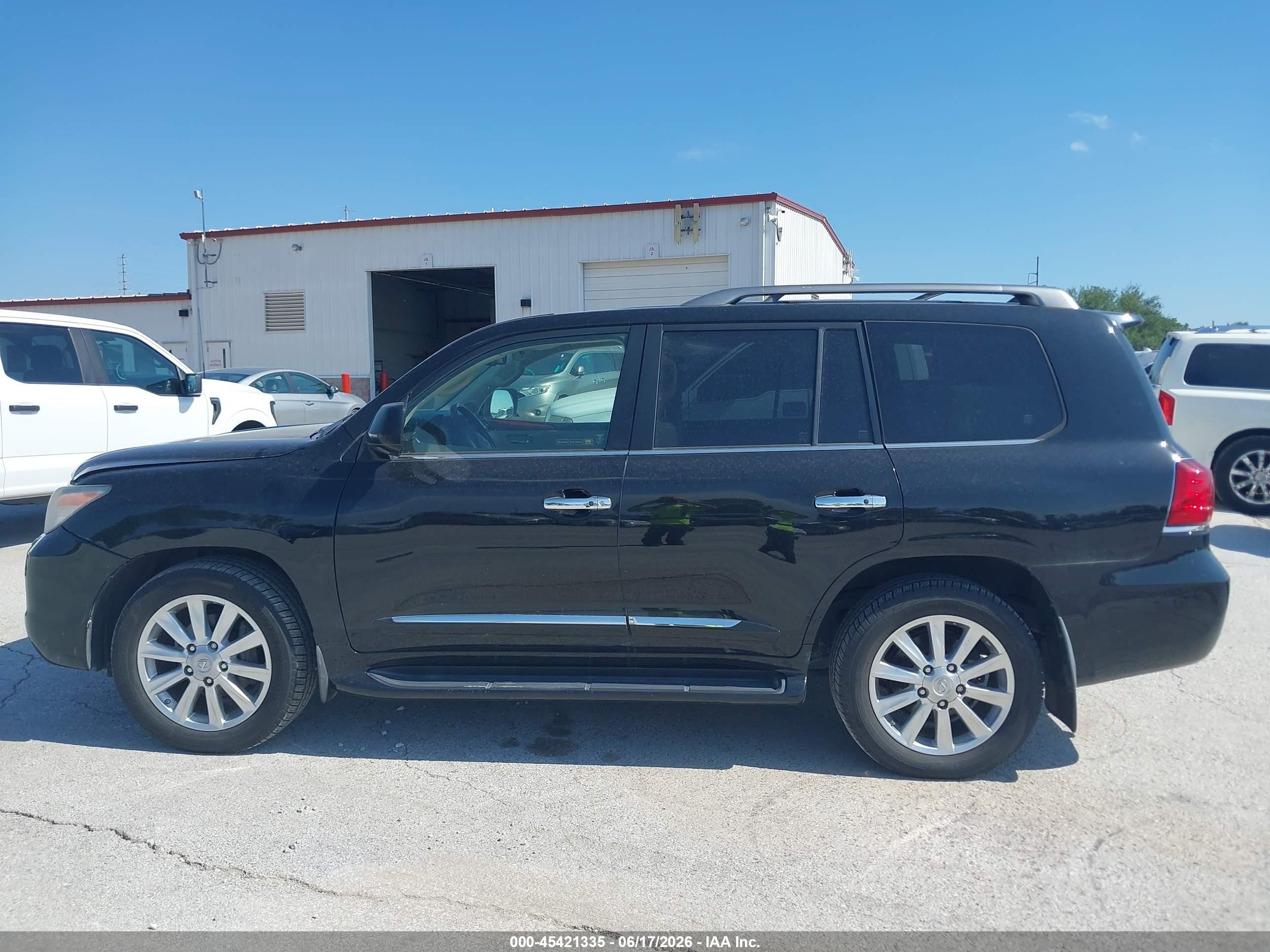 2010 Lexus Lx 570   Black vin: JTJHY7AX0A4044832