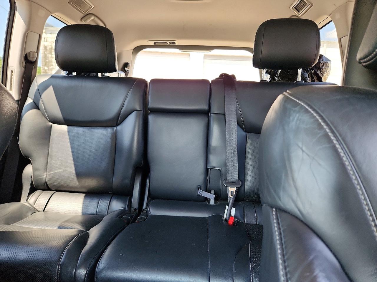 2014 Lexus Lx 570 Серебряный vin: JTJHY7AX0E4134150