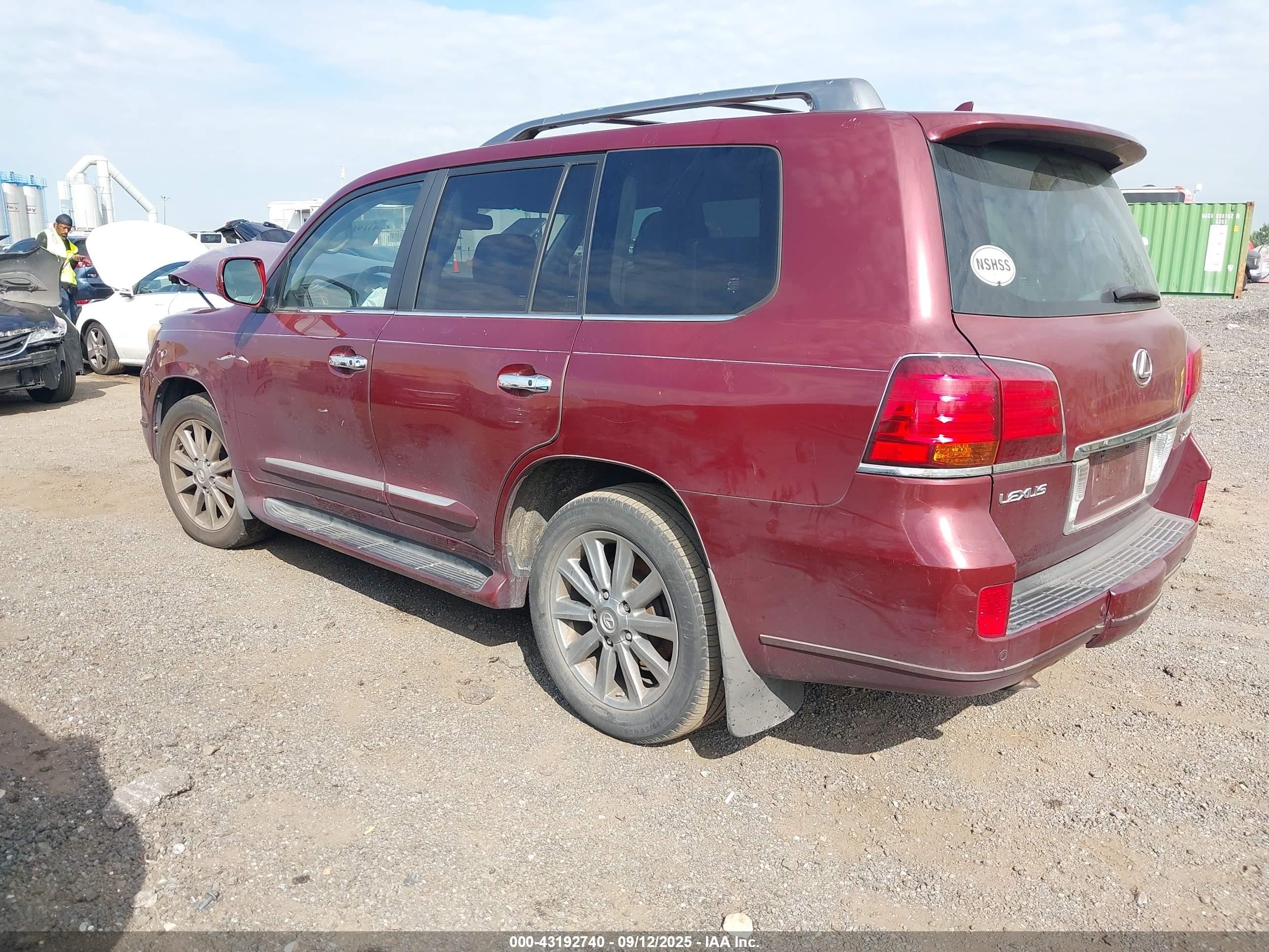 2010 Lexus Lx 570   Red vin: JTJHY7AX1A4042216